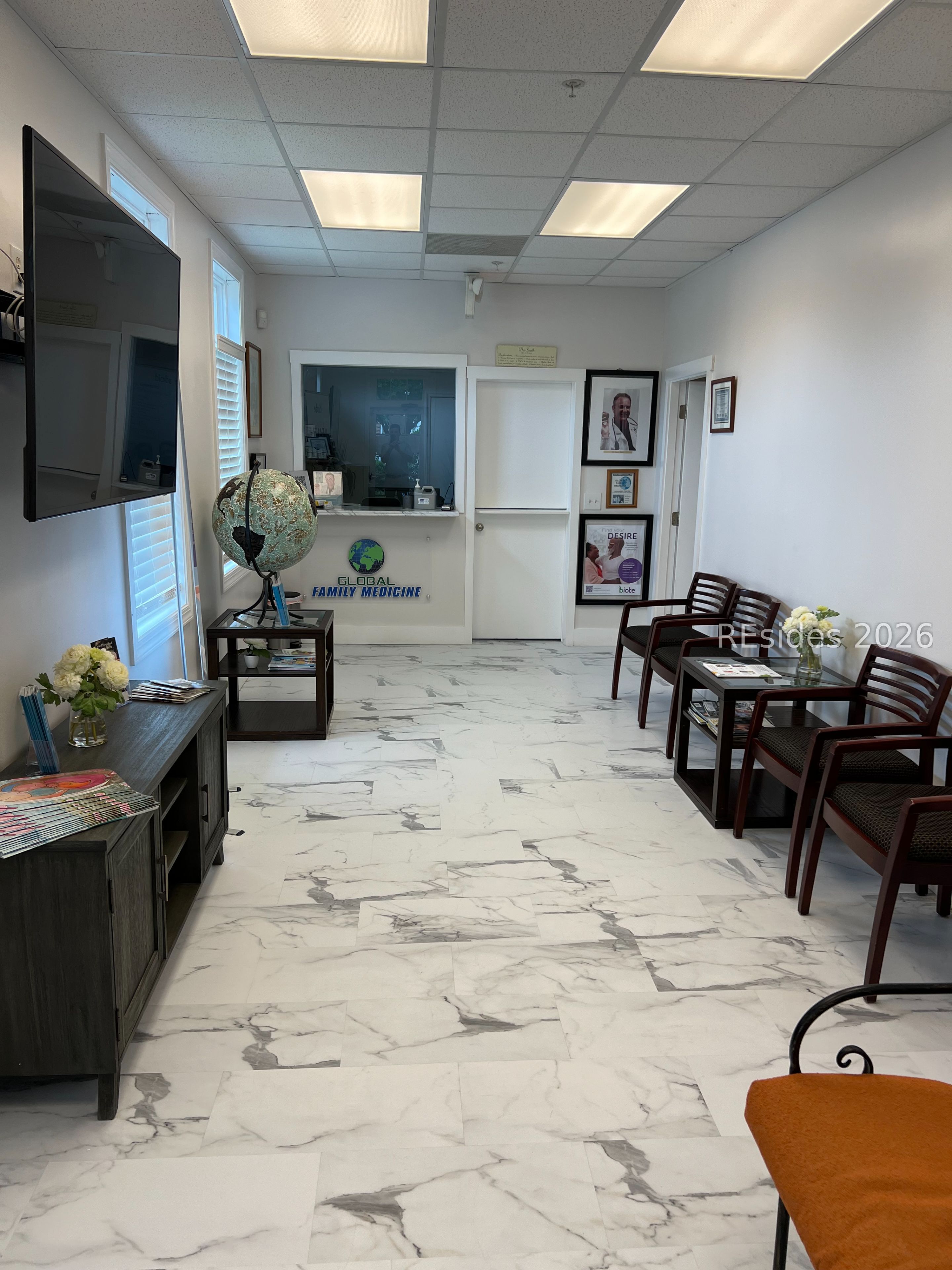 14 Oak Forest Road Unit: 100E