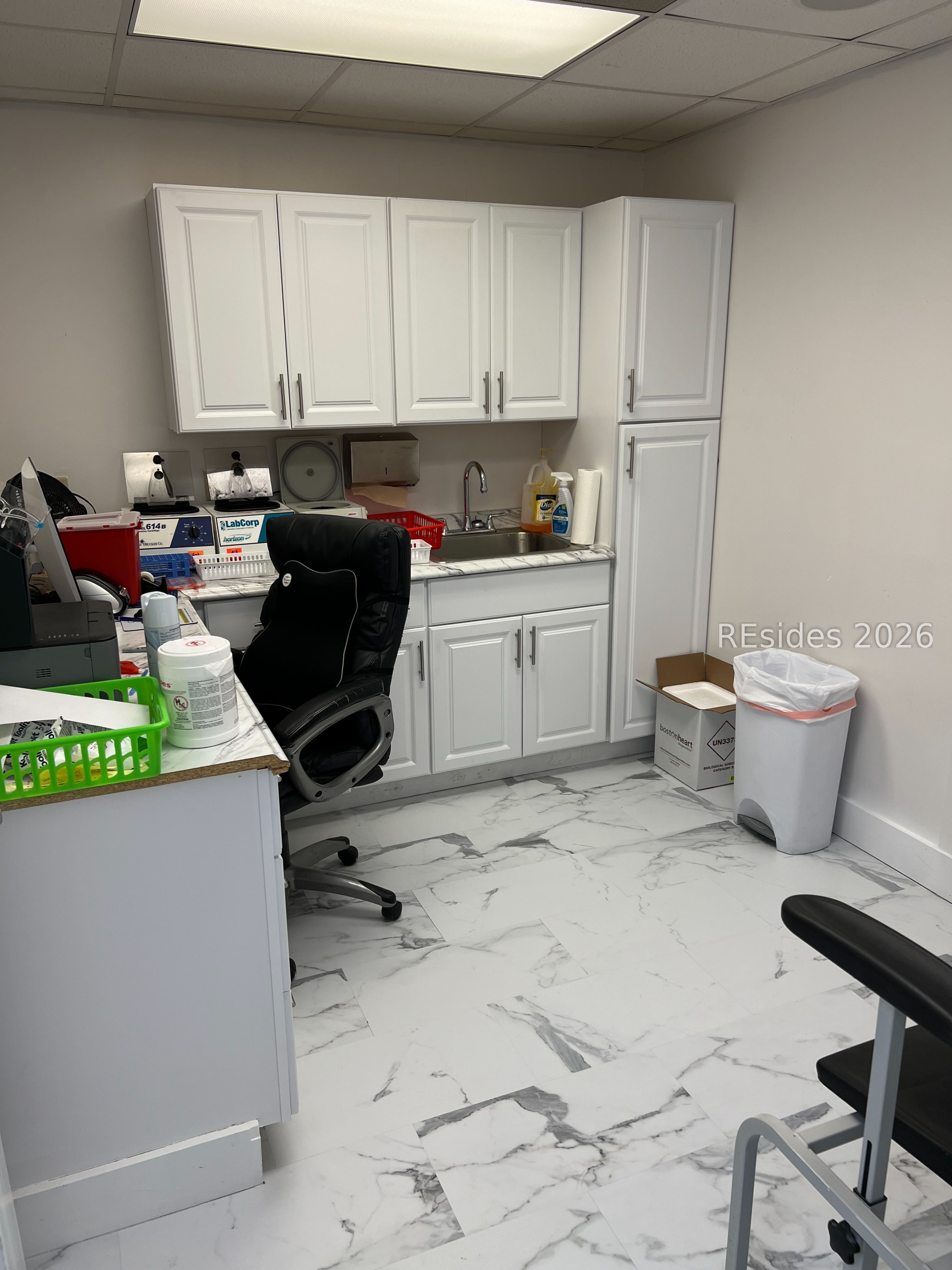 14 Oak Forest Road Unit: 100D