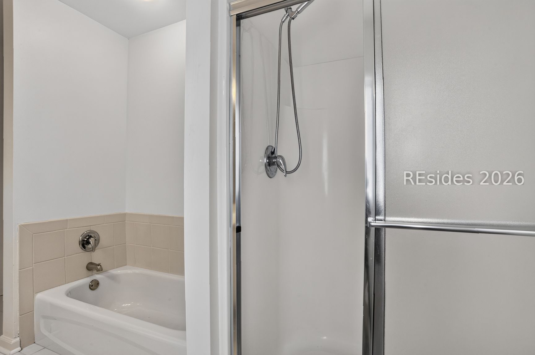 14 Johnston Way Unit: 13E