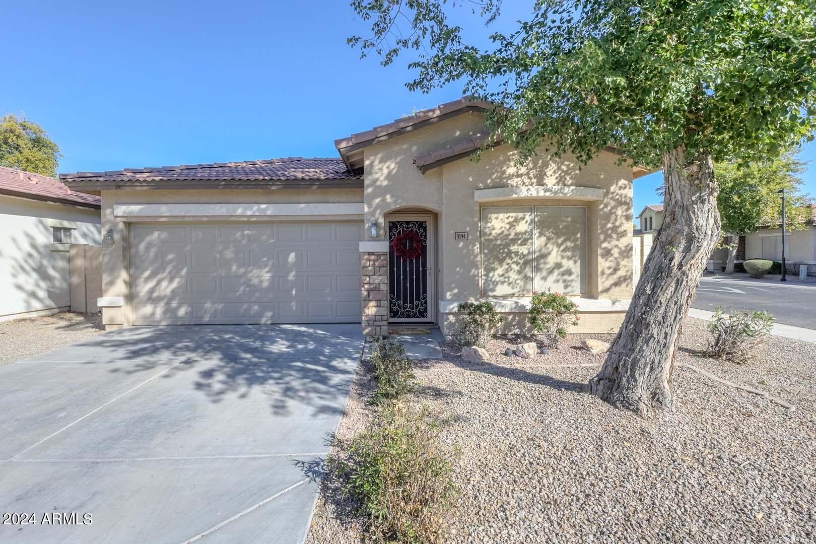 5194 W DESERT HILLS Drive
