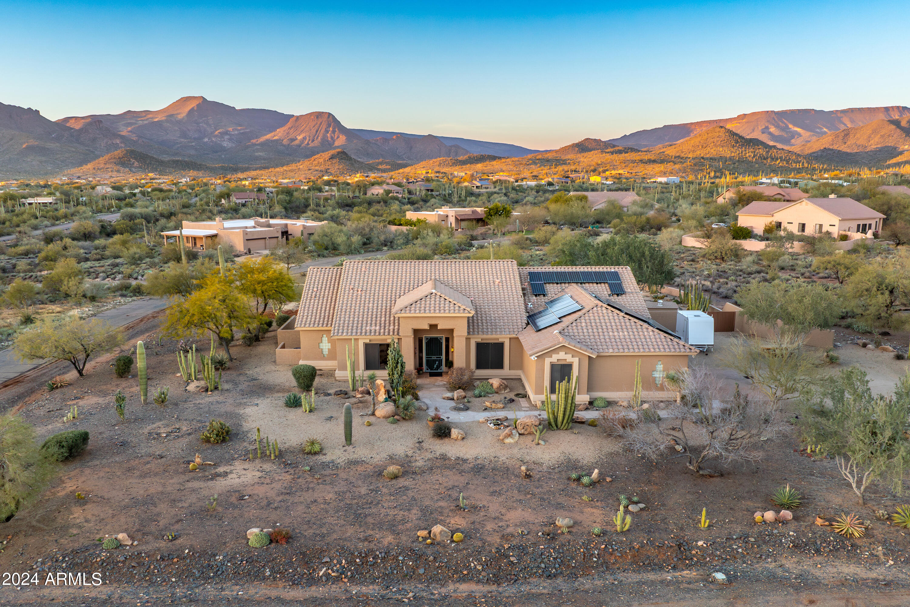 5898 E CHUCKWALLA Trail