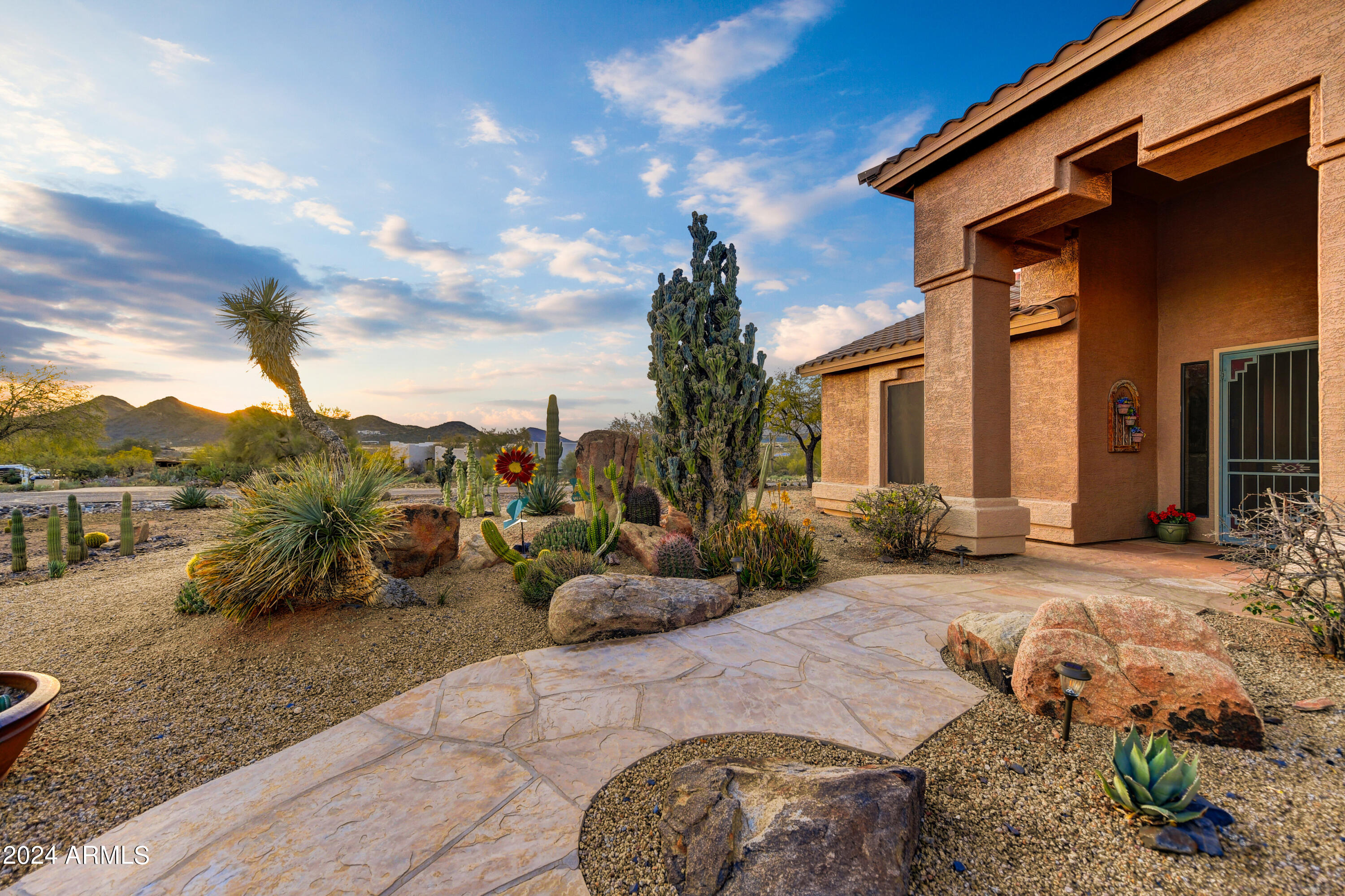 5898 E CHUCKWALLA Trail
