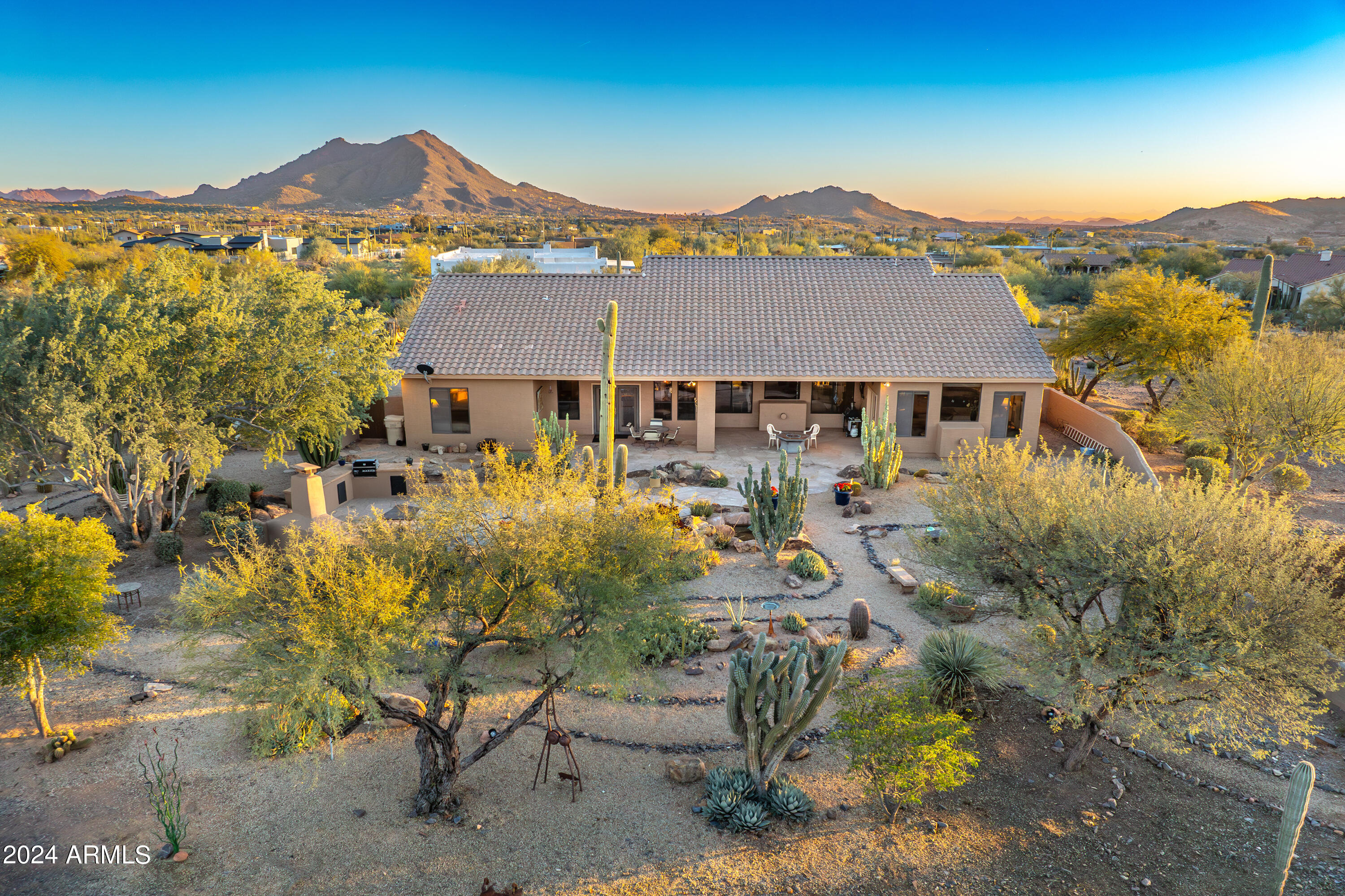 5898 E CHUCKWALLA Trail