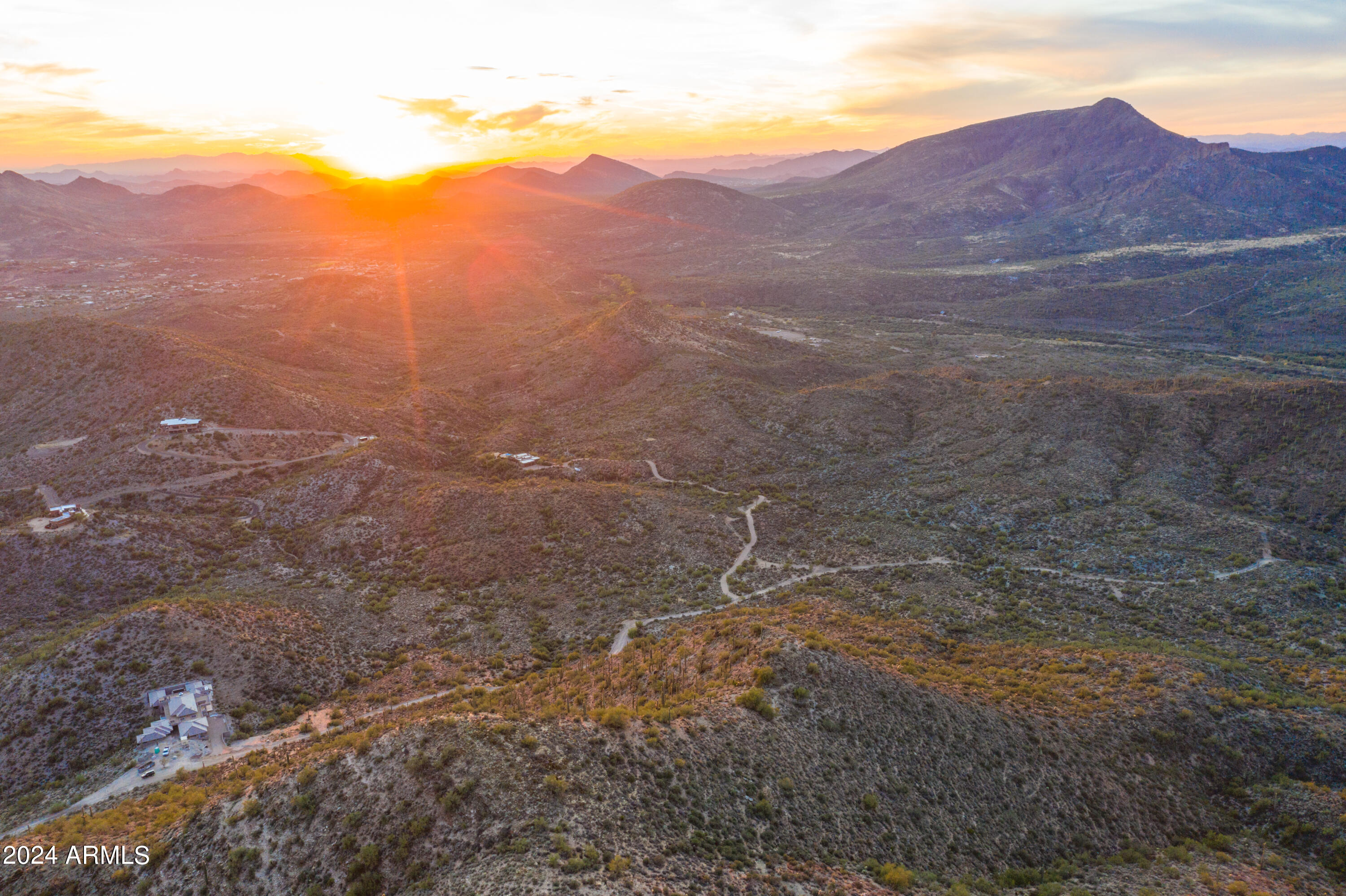 4490X N Cottonwood Canyon Road, -