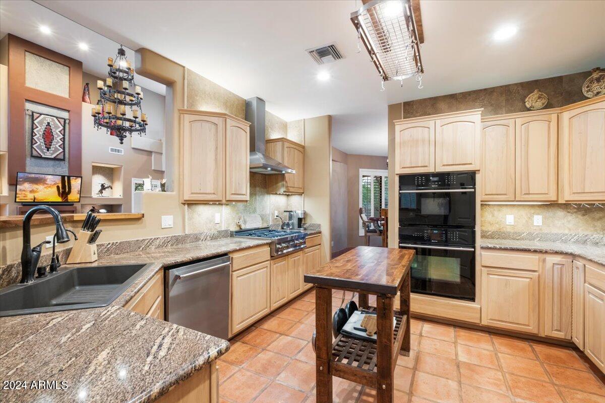 5735 E PASEO HERMOSA