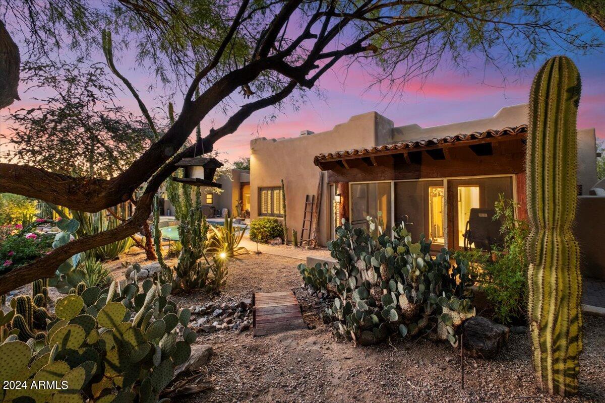 5735 E PASEO HERMOSA