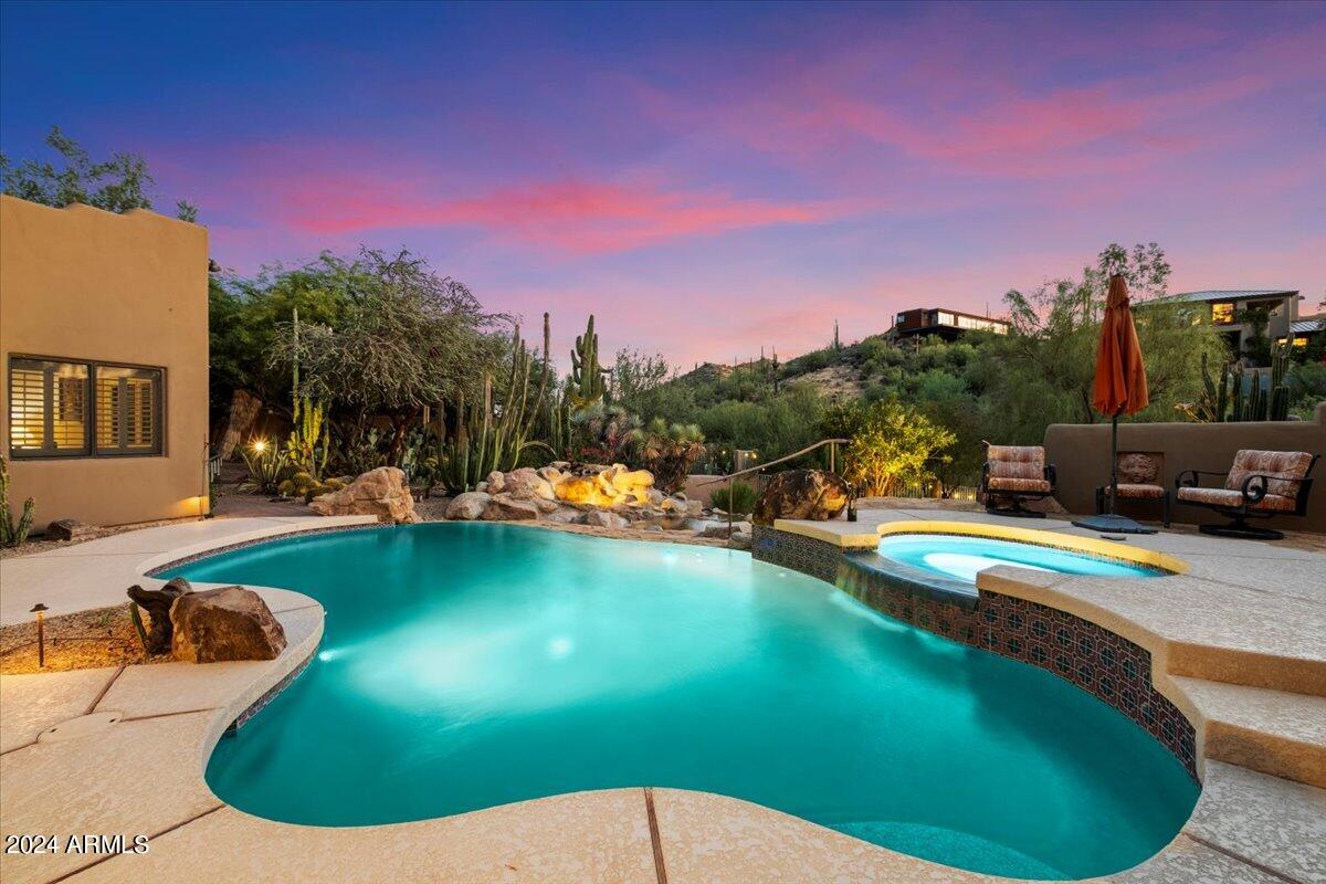 5735 E PASEO HERMOSA