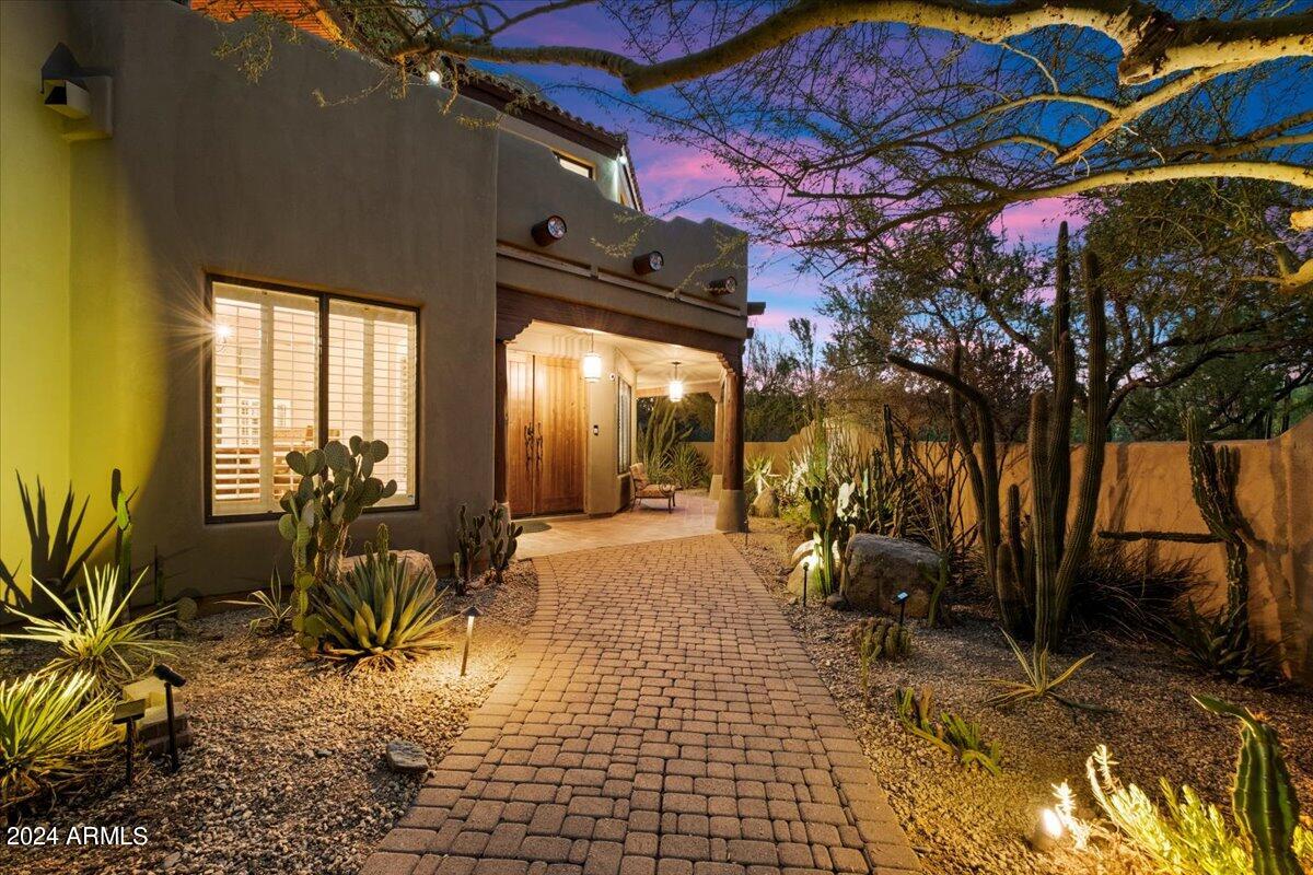 5735 E PASEO HERMOSA