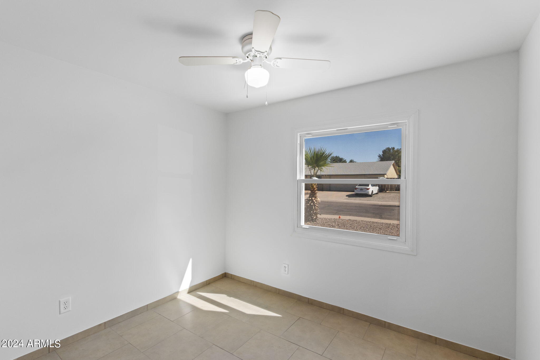 13628 N 41ST Place