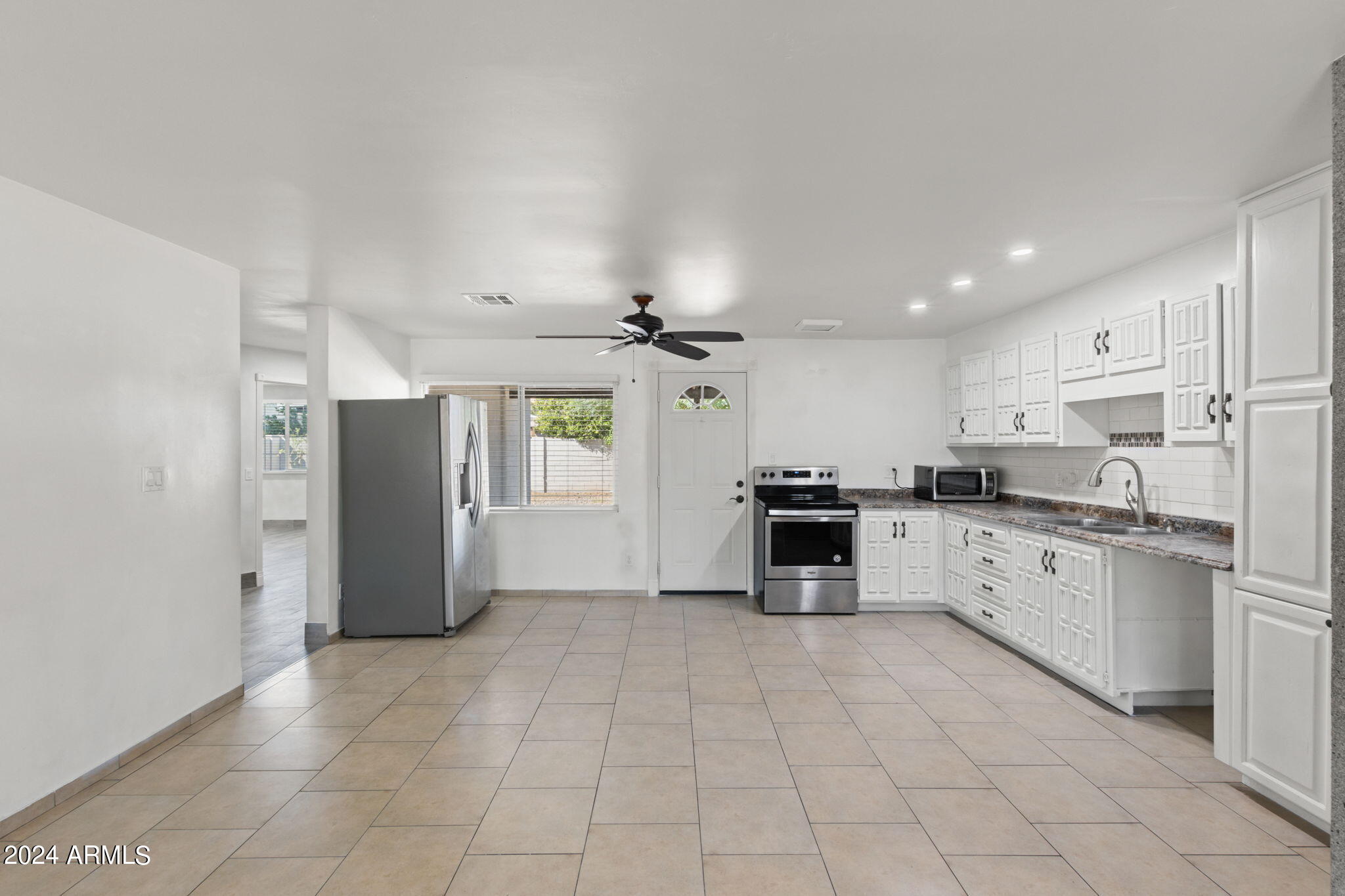 13628 N 41ST Place