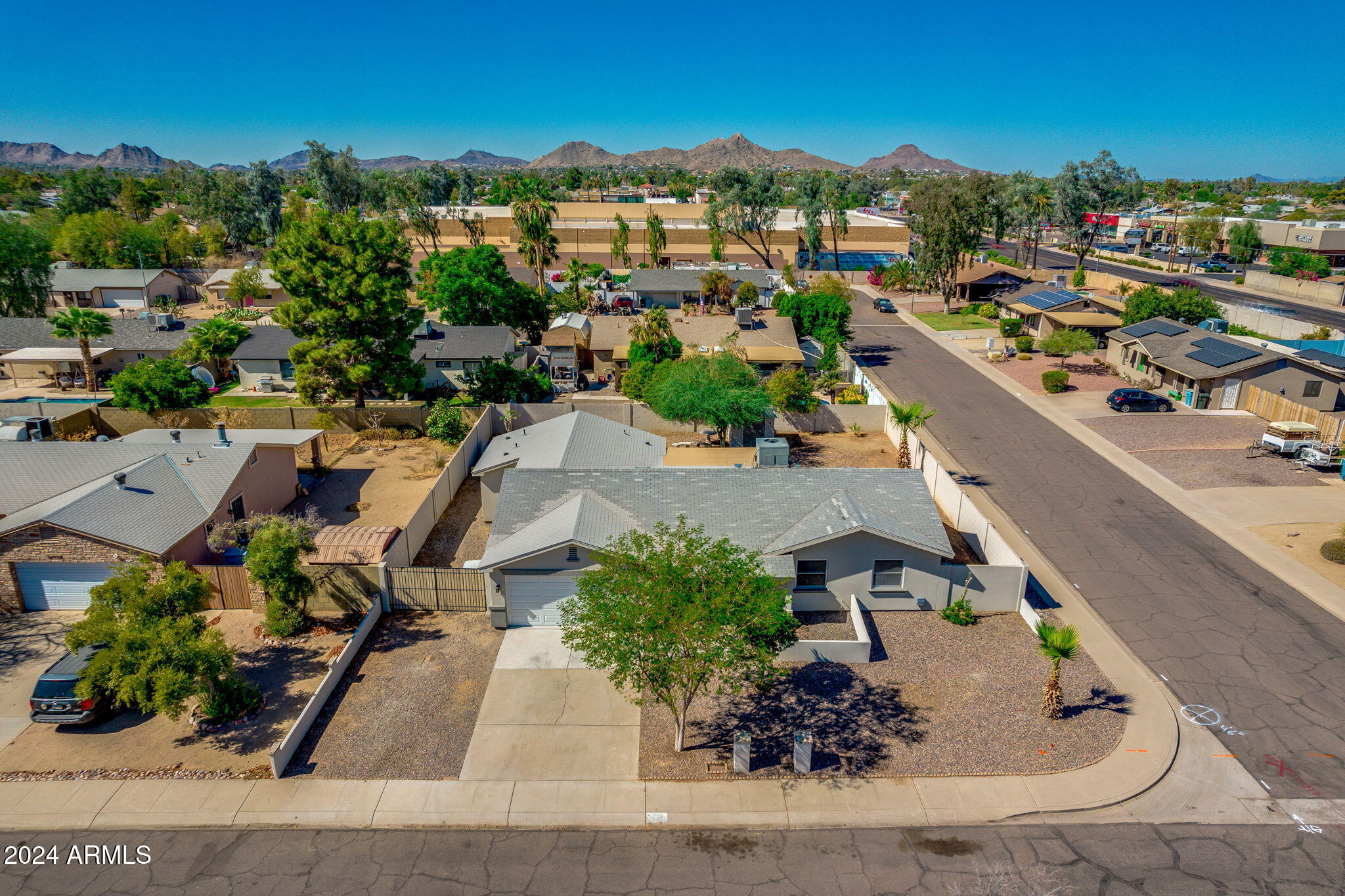 13628 N 41ST Place