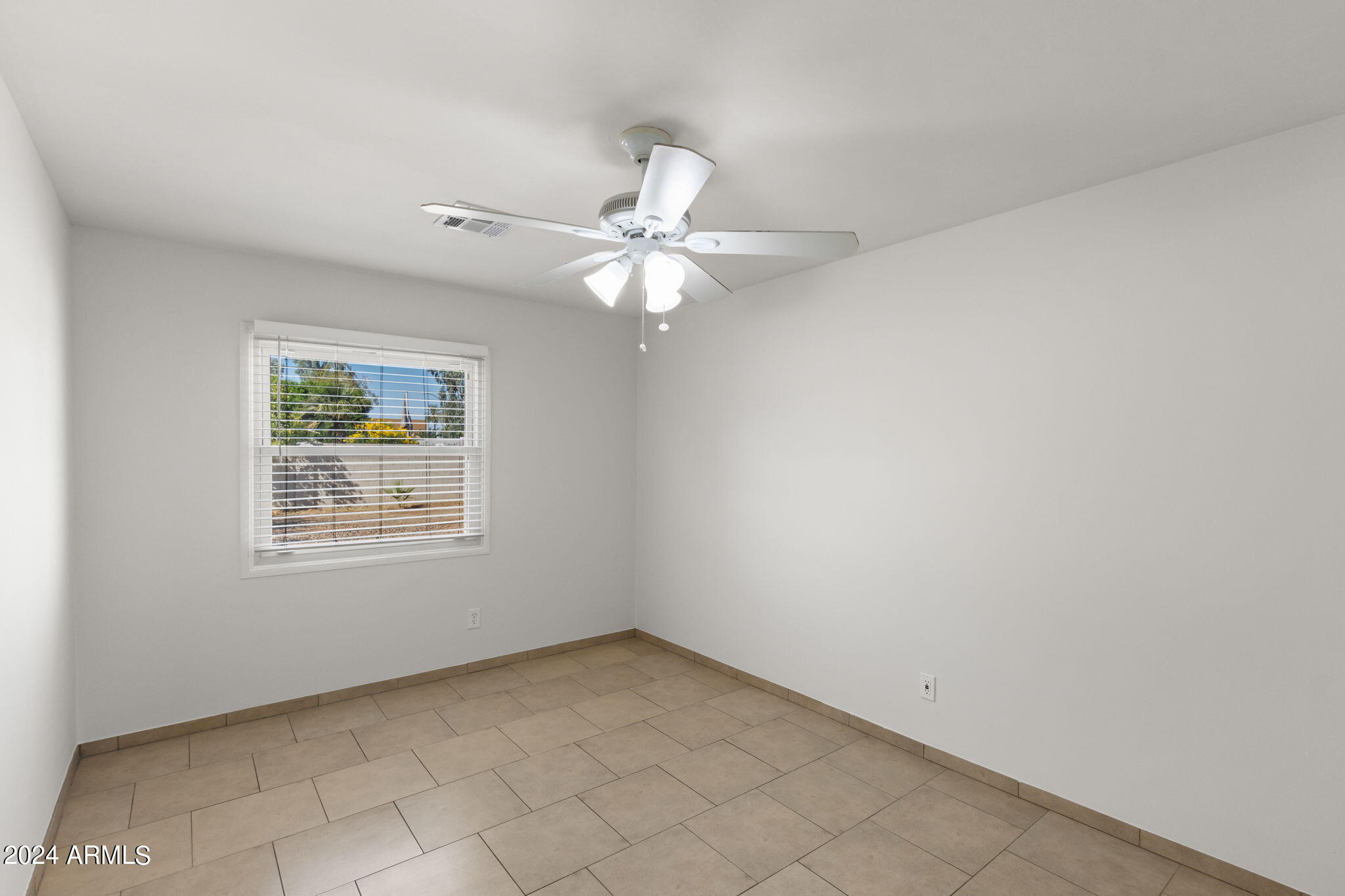 13628 N 41ST Place