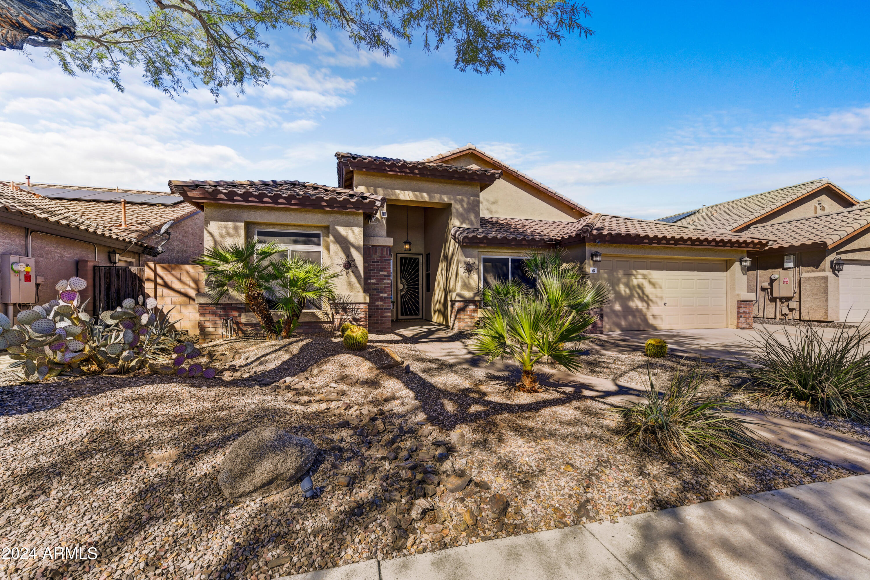 672 N DAVID Drive