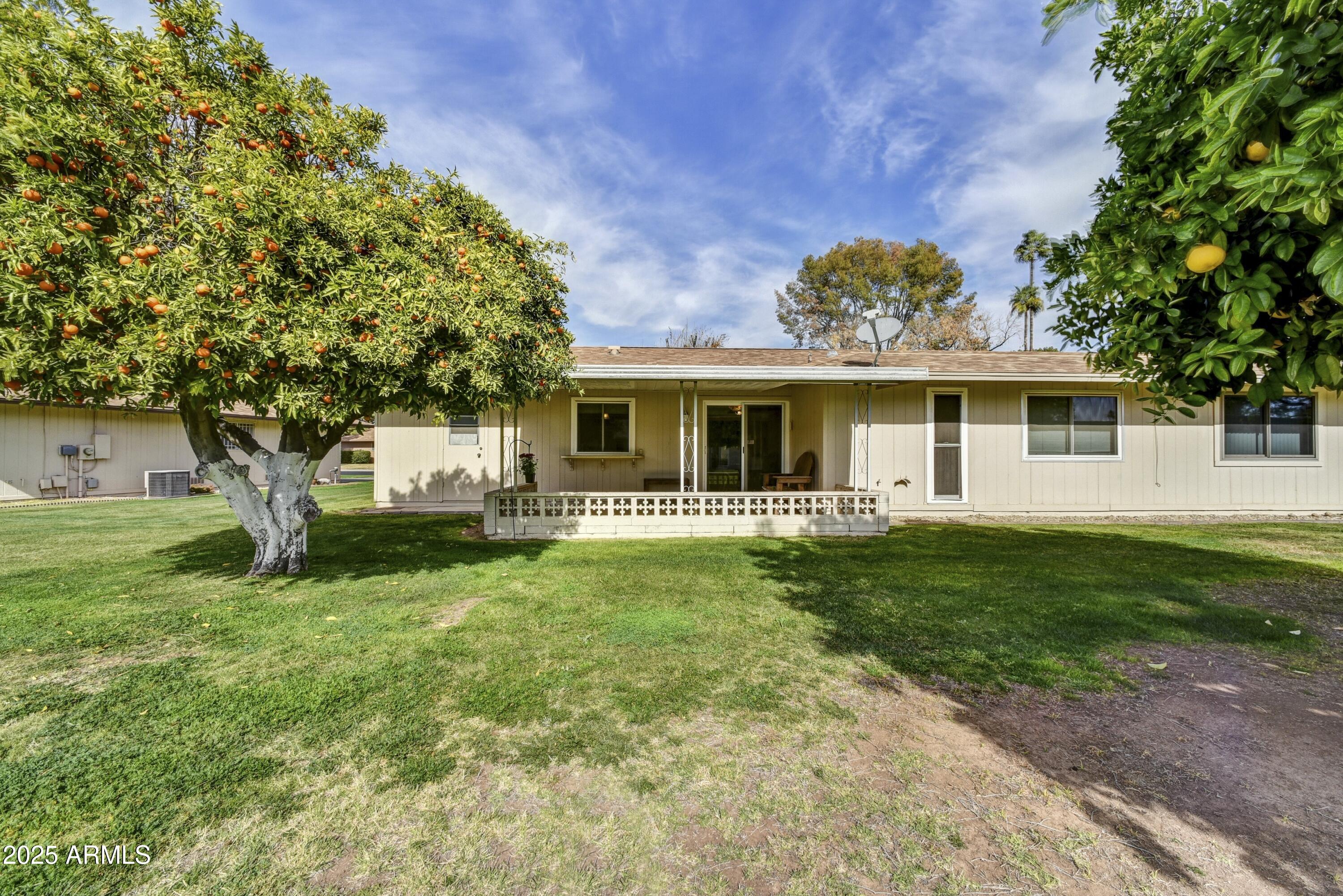 9813 W PLEASANT VALLEY Road