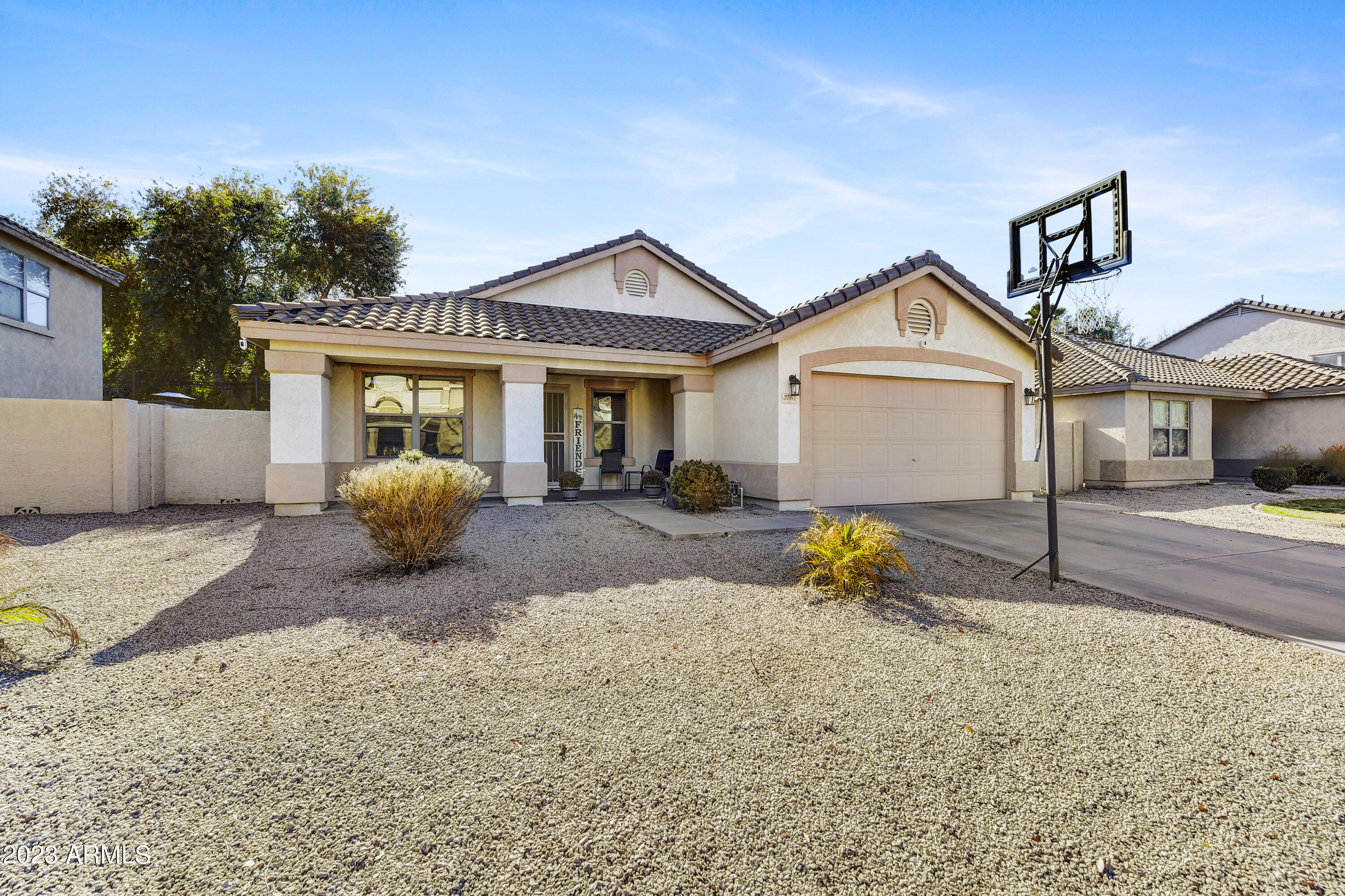3561 E TRIGGER Way