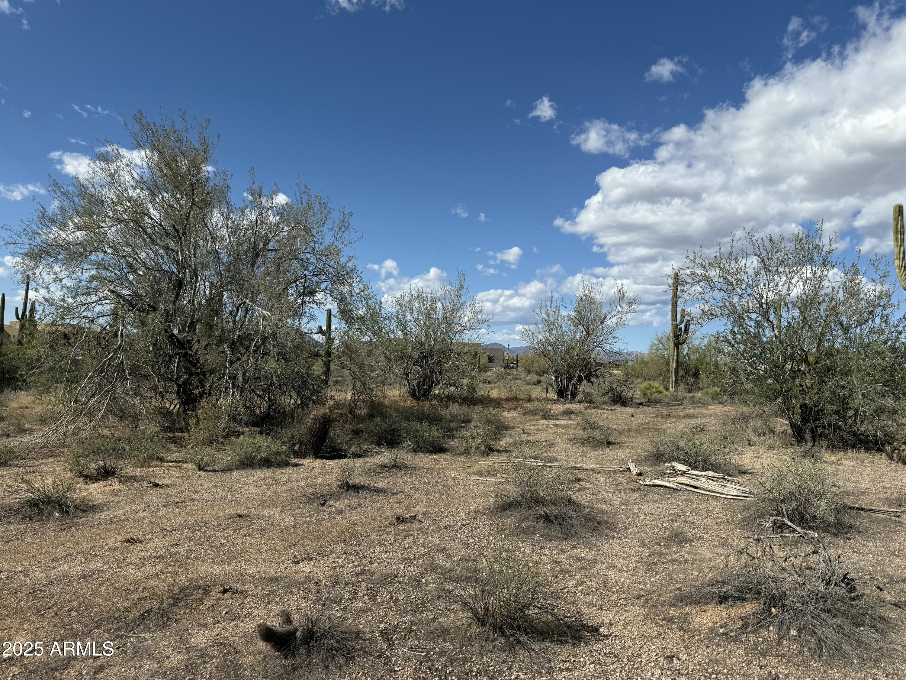 7120 E DYNAMITE Boulevard, -