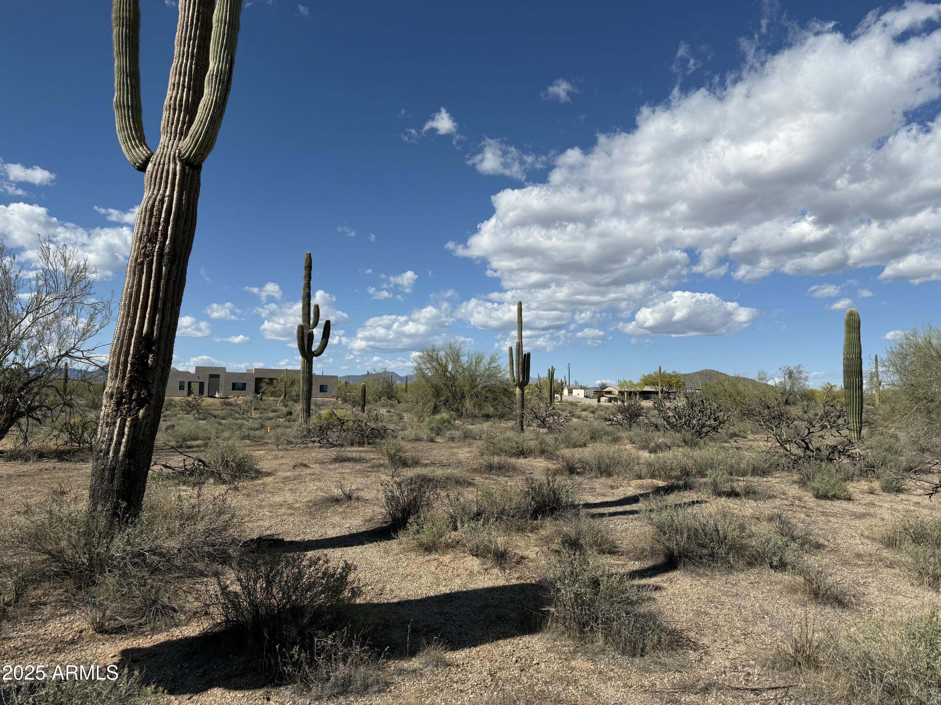 7120 E DYNAMITE Boulevard, -