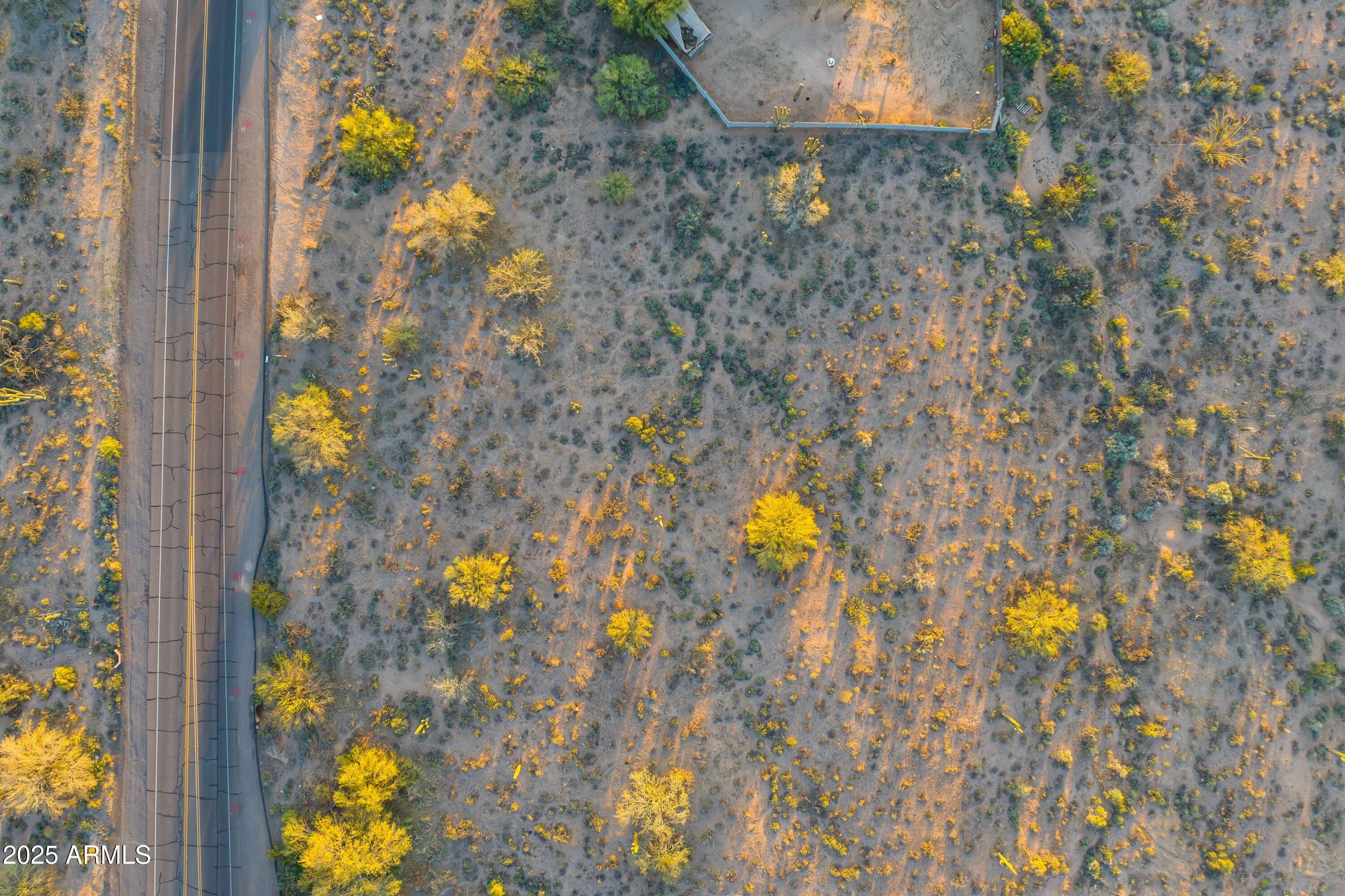 7120 E DYNAMITE Boulevard, -