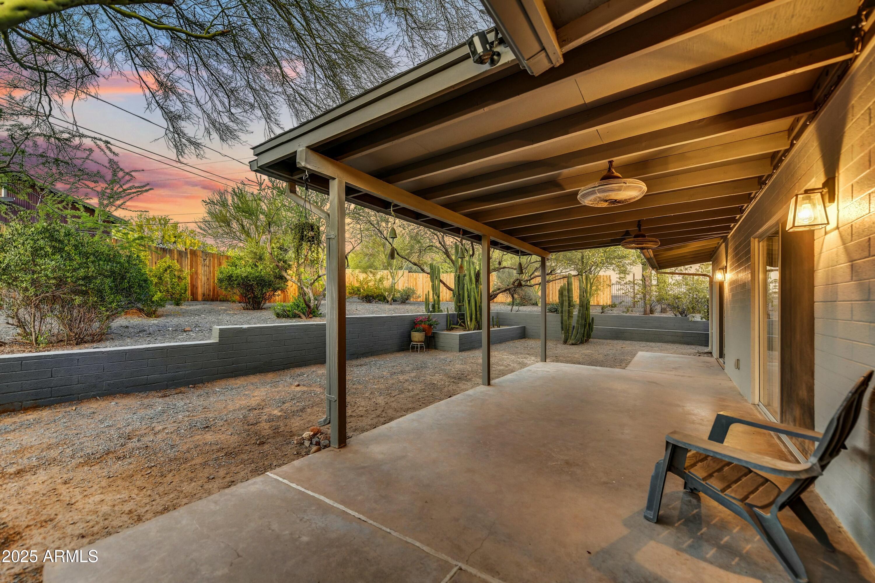 6002 E CHOLLA Road