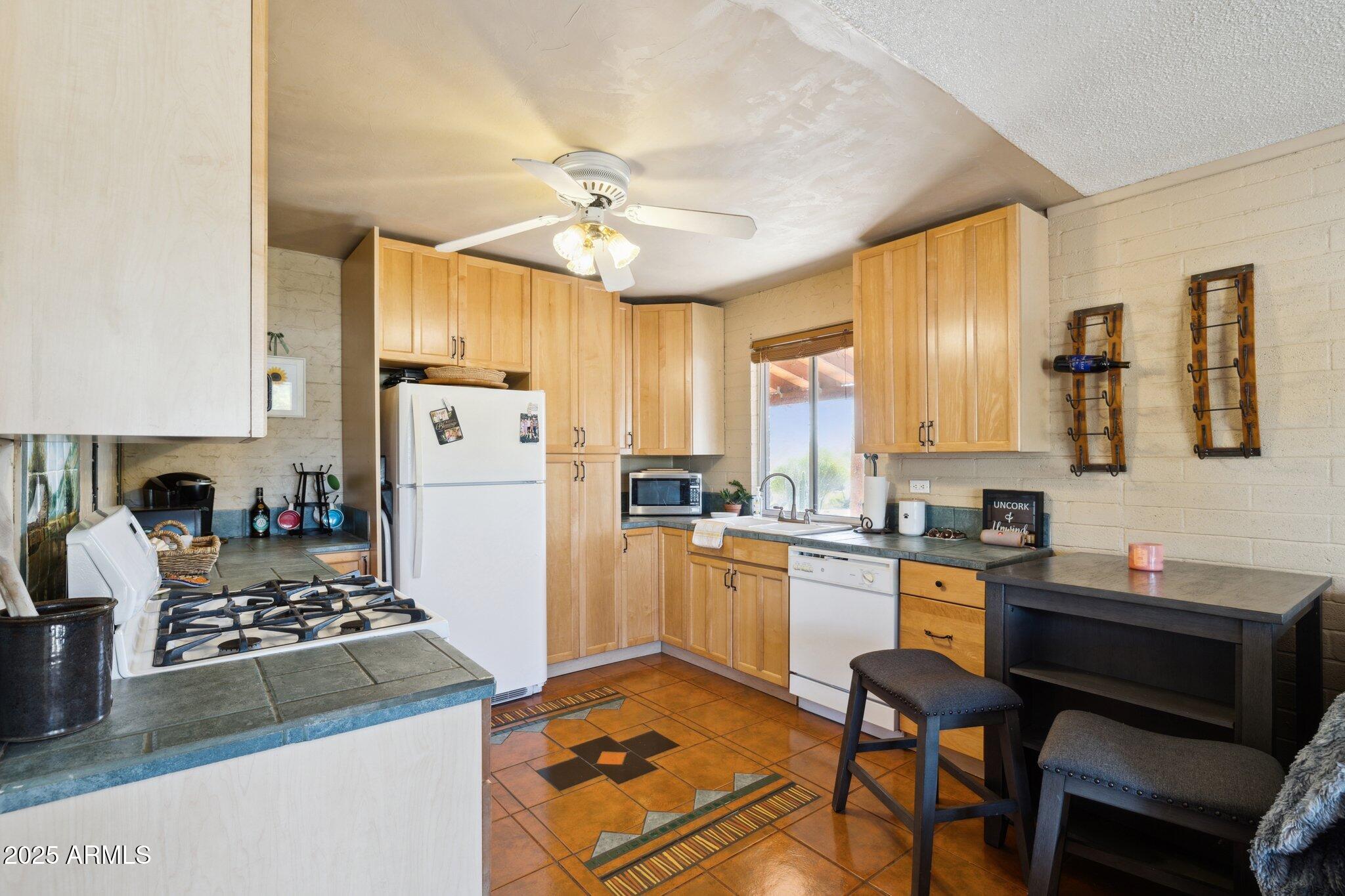 38405 N Jacqueline Drive 1-4