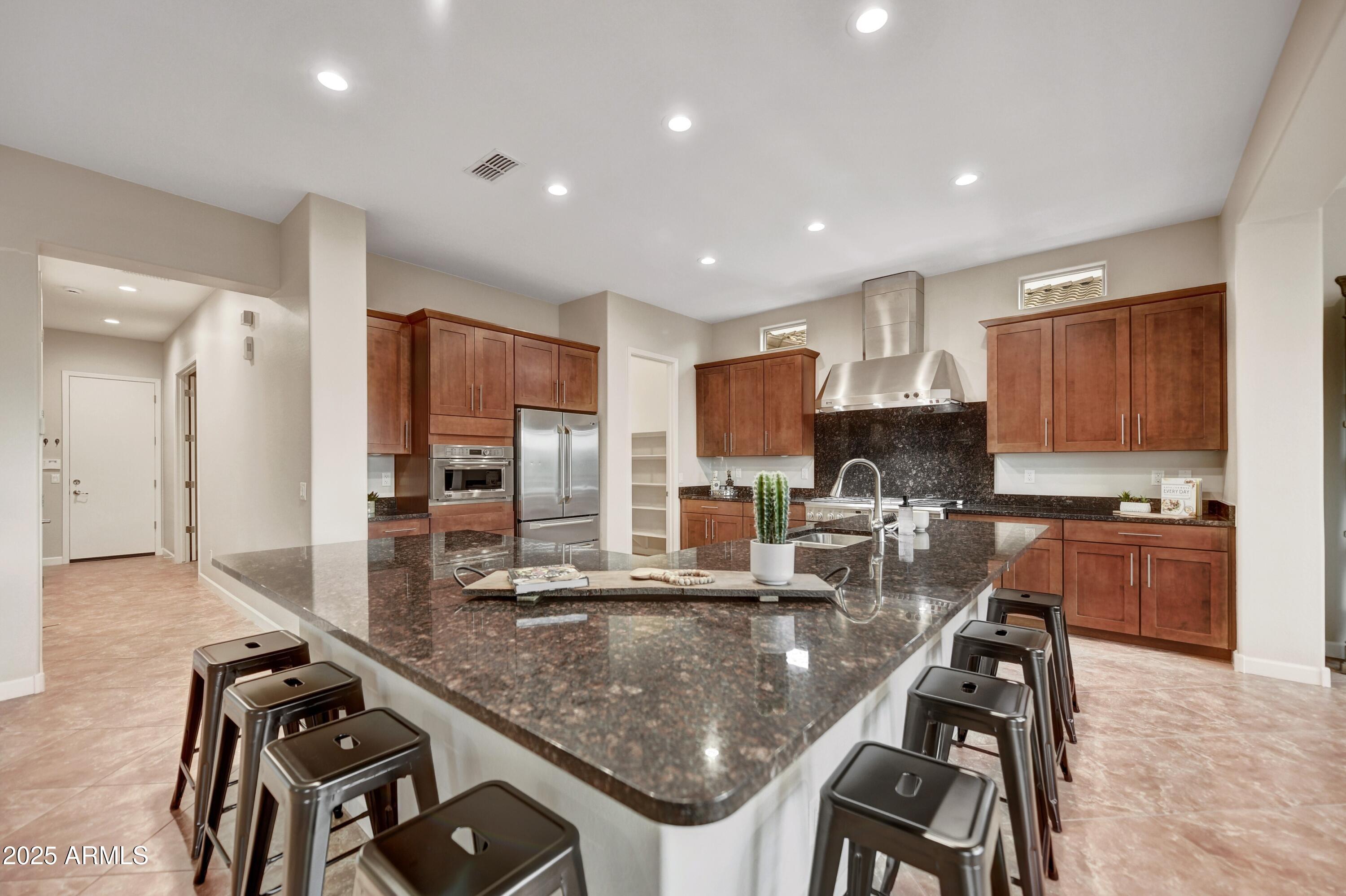 5626 E SLEEPY RANCH Road