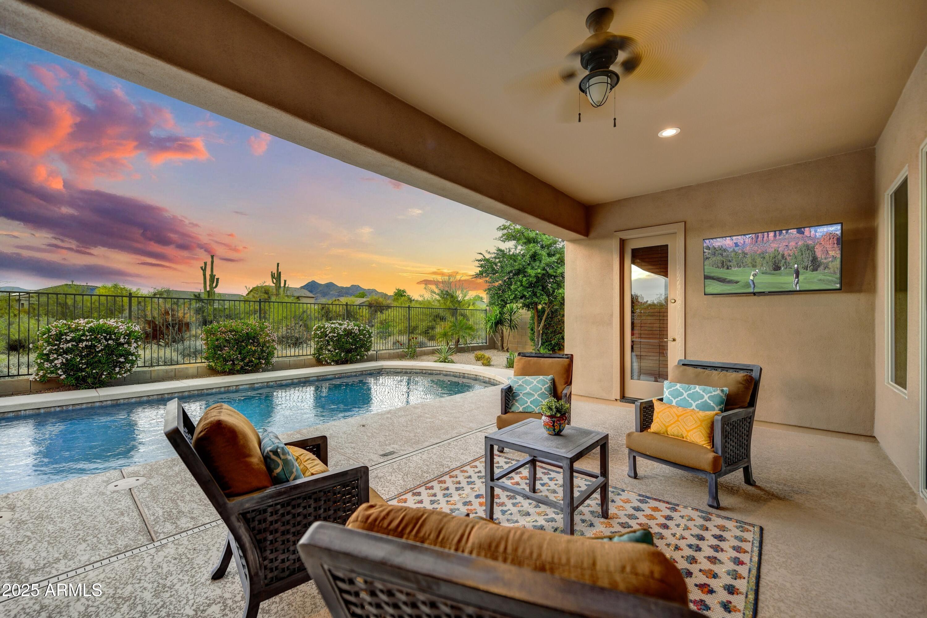5626 E SLEEPY RANCH Road