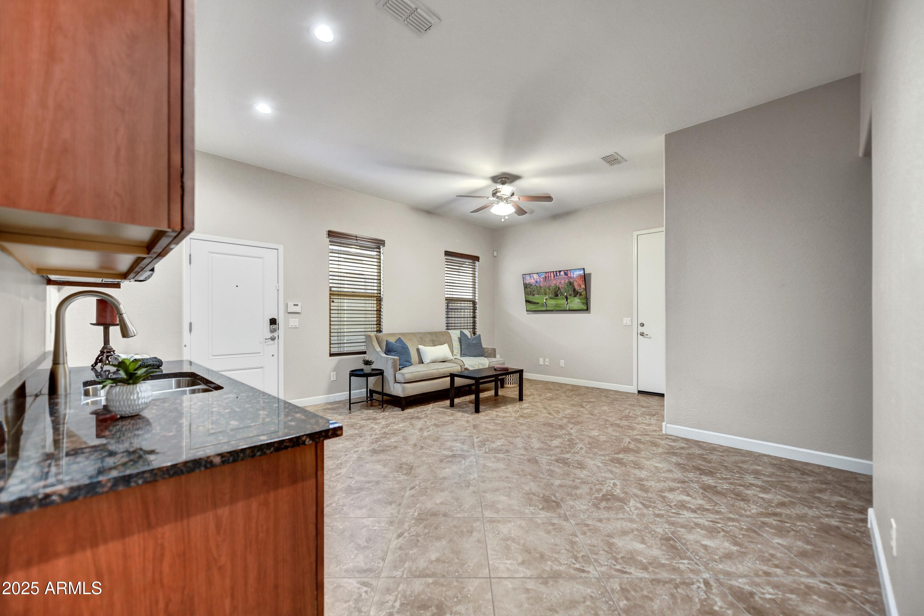 5626 E SLEEPY RANCH Road