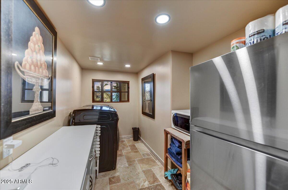 6228 E AZURA Place
