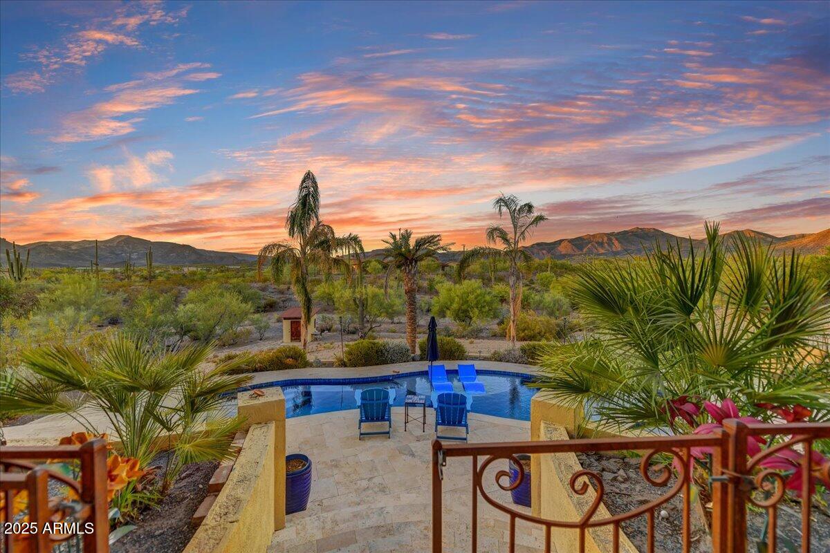 6228 E AZURA Place