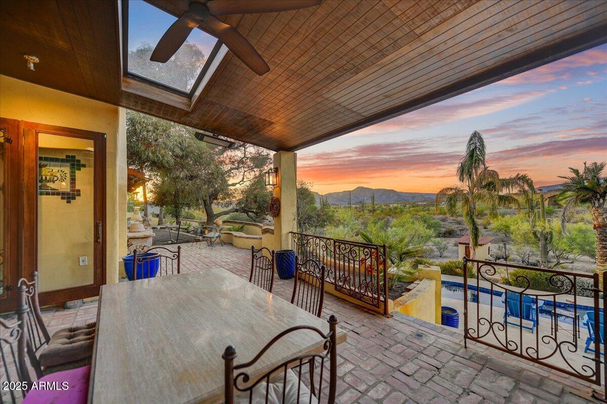 6228 E AZURA Place