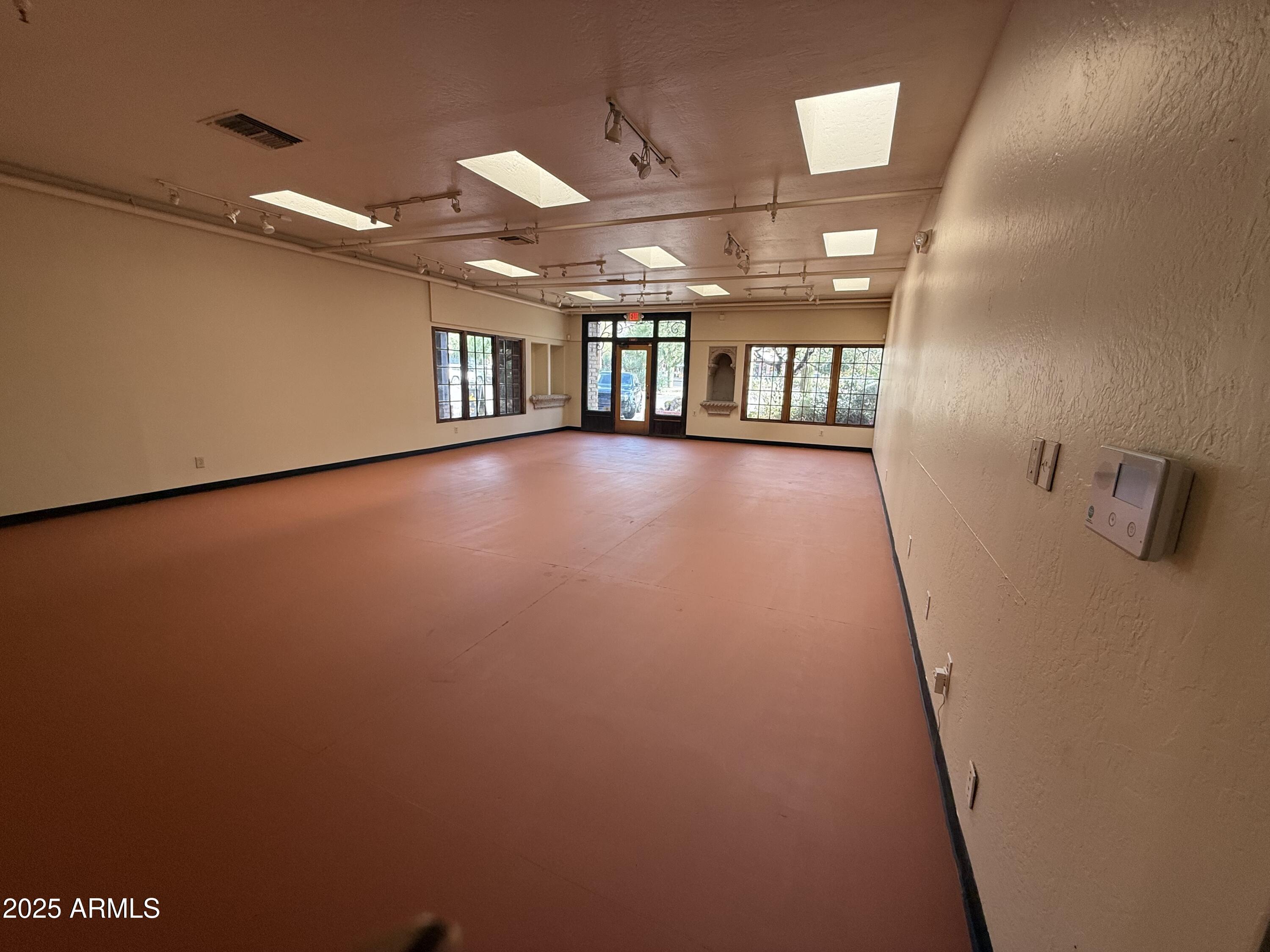 6130 E CAVE CREEK Road Unit: 3B