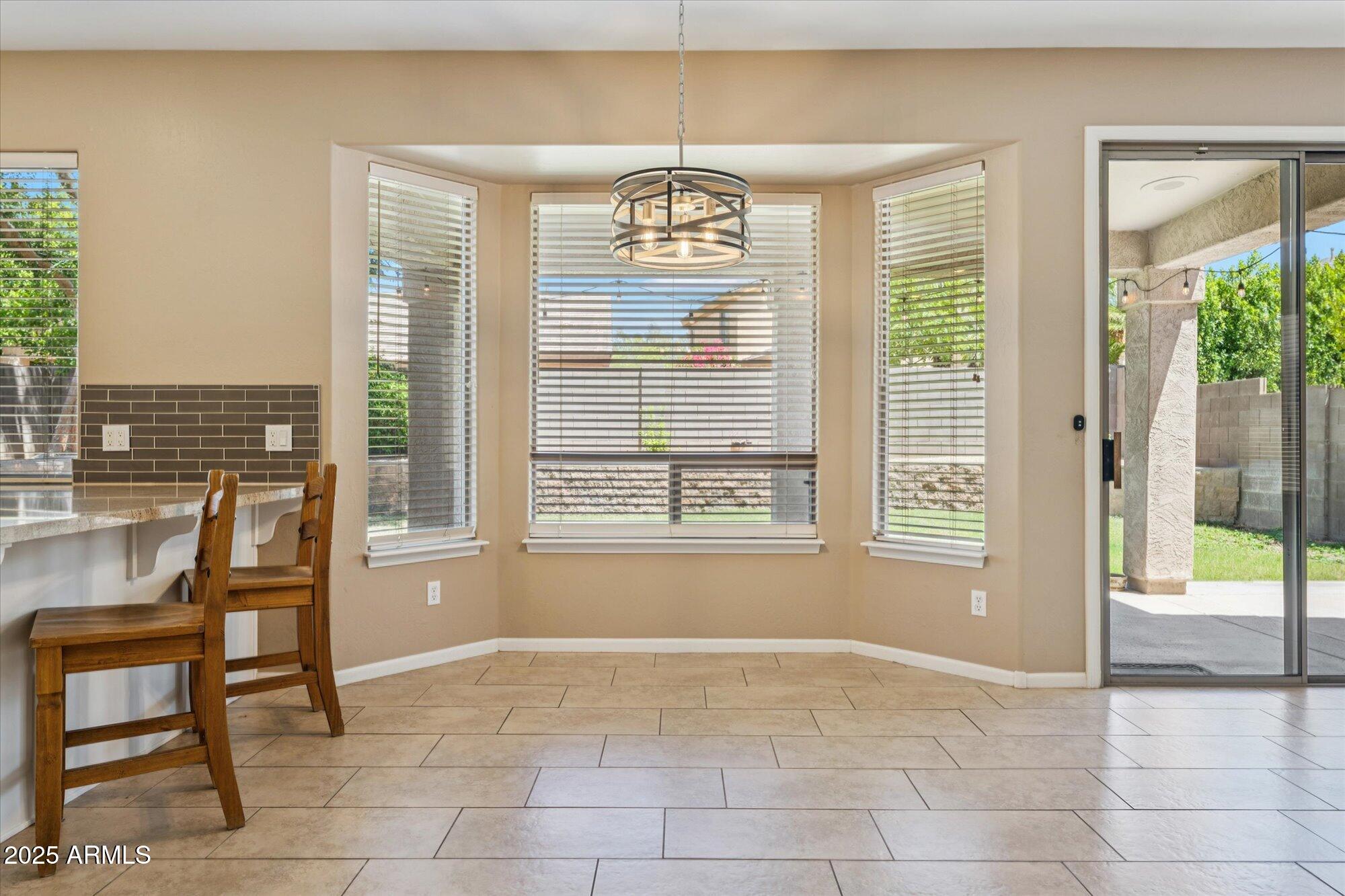 6768 E GELDING Drive