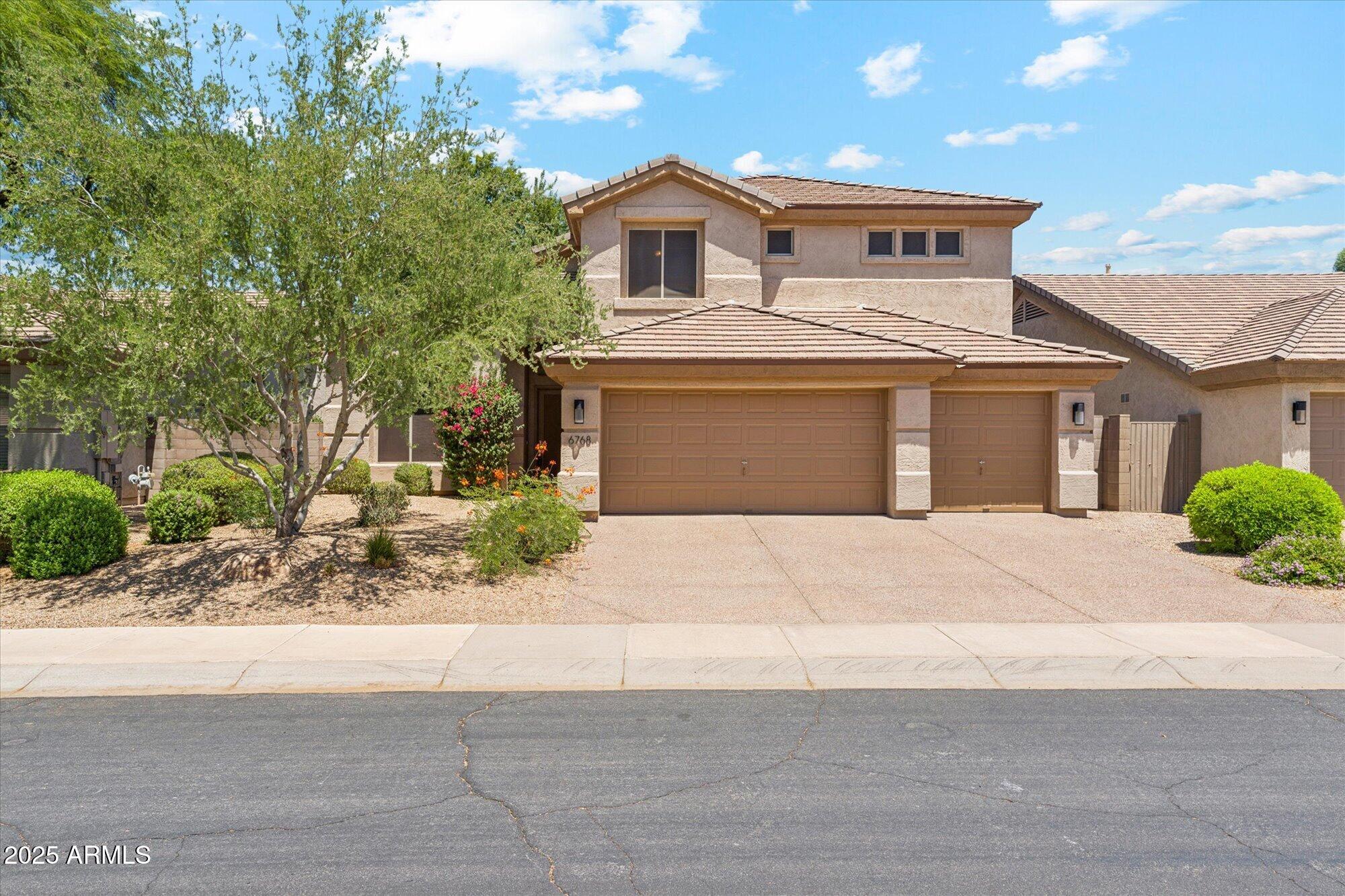 6768 E GELDING Drive