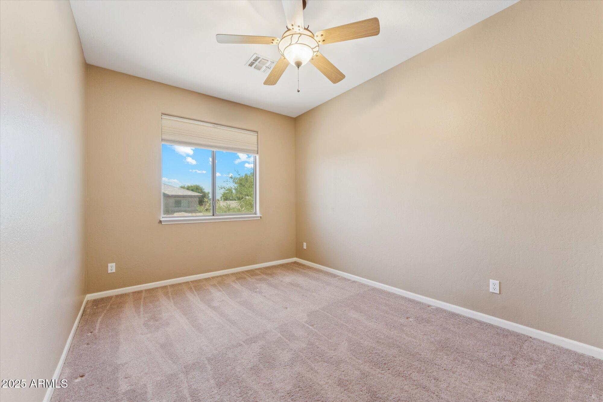6768 E GELDING Drive