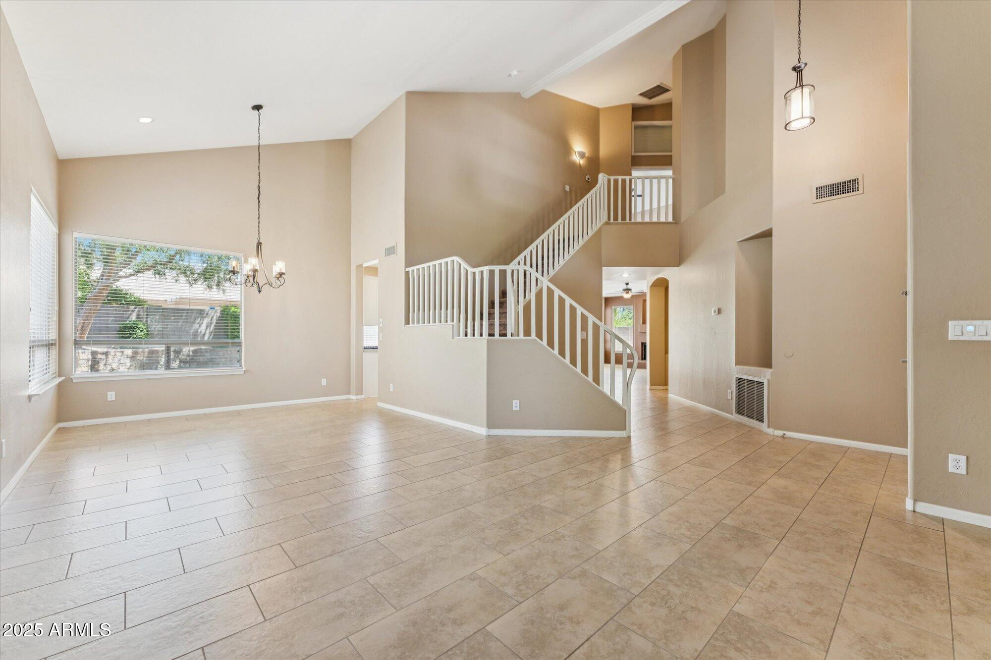 6768 E GELDING Drive