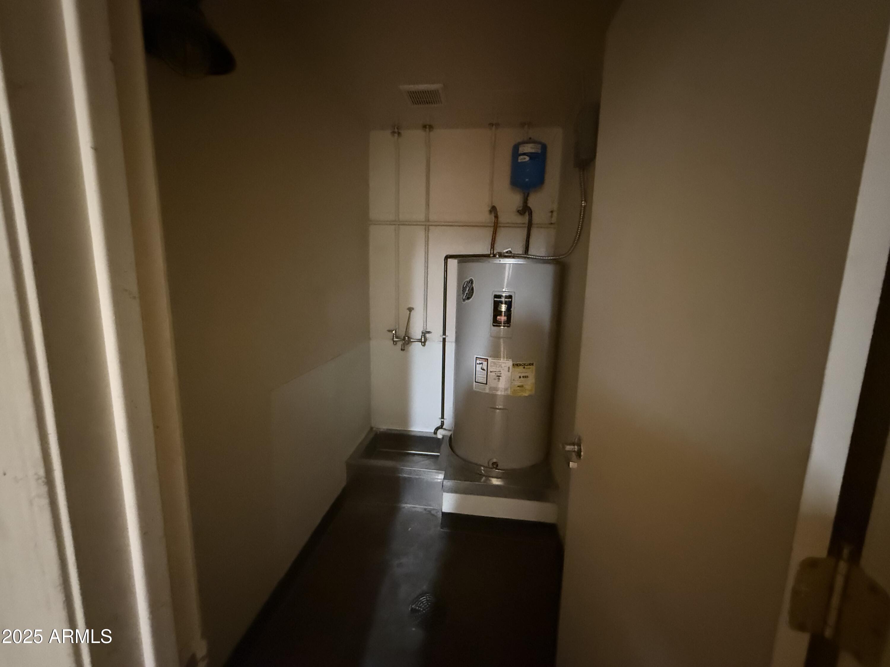 6130 E CAVE CREEK Road Unit: 3A&B