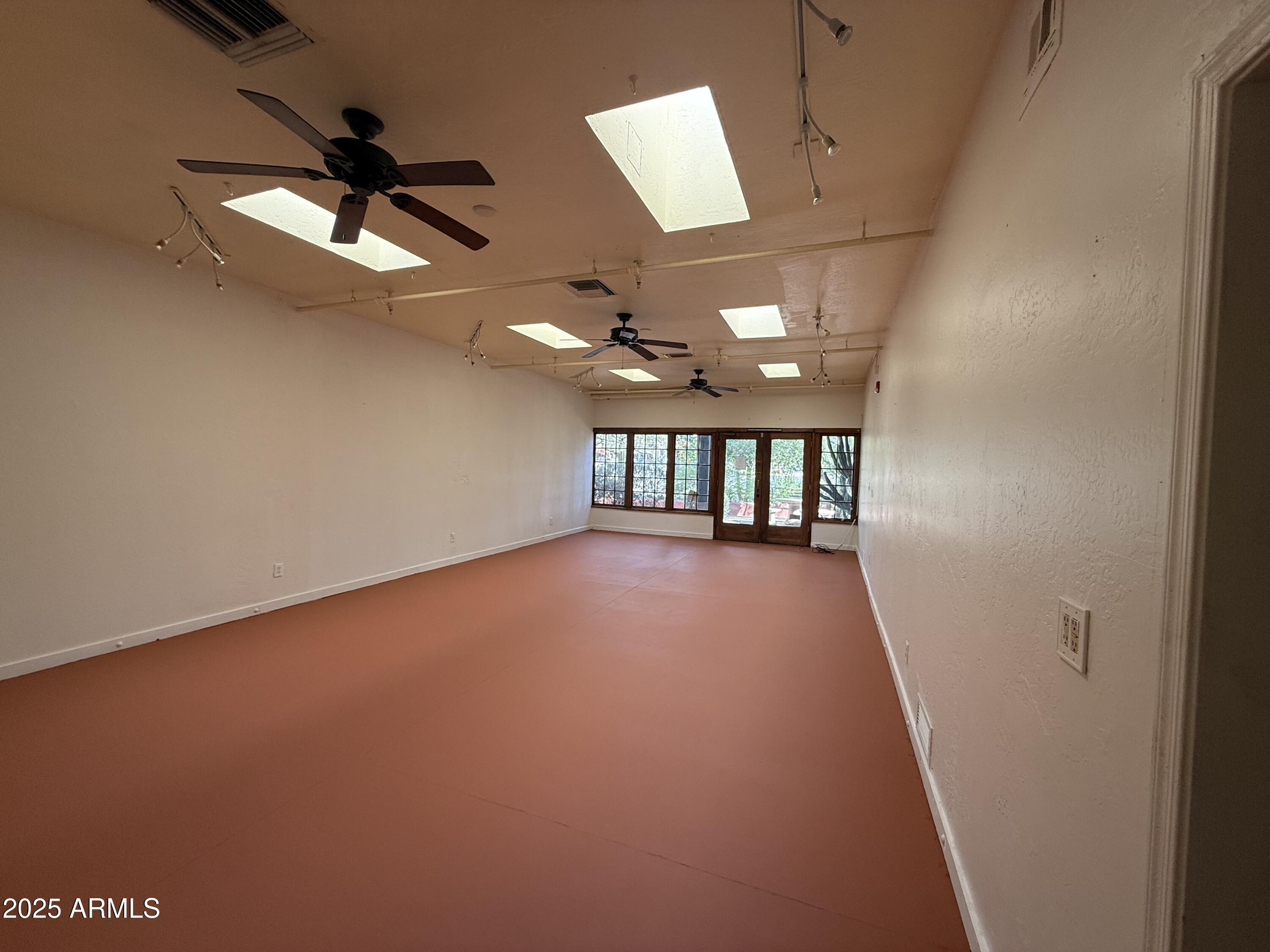 6130 E CAVE CREEK Road Unit: 3A&B
