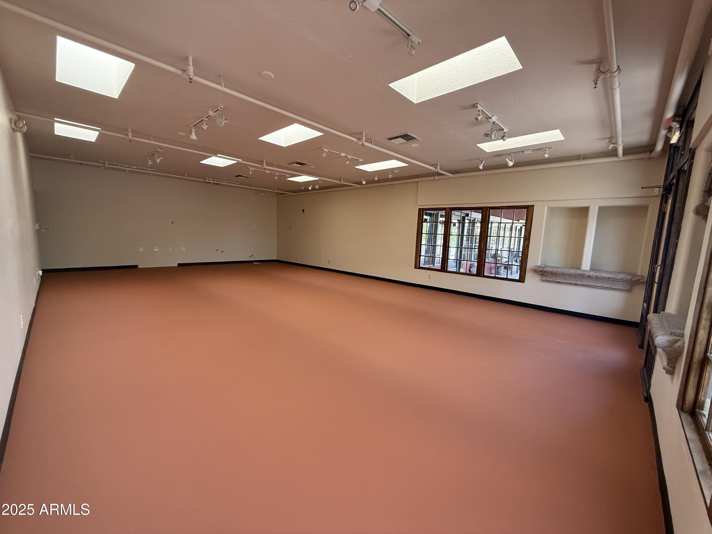 6130 E CAVE CREEK Road Unit: 3A&B