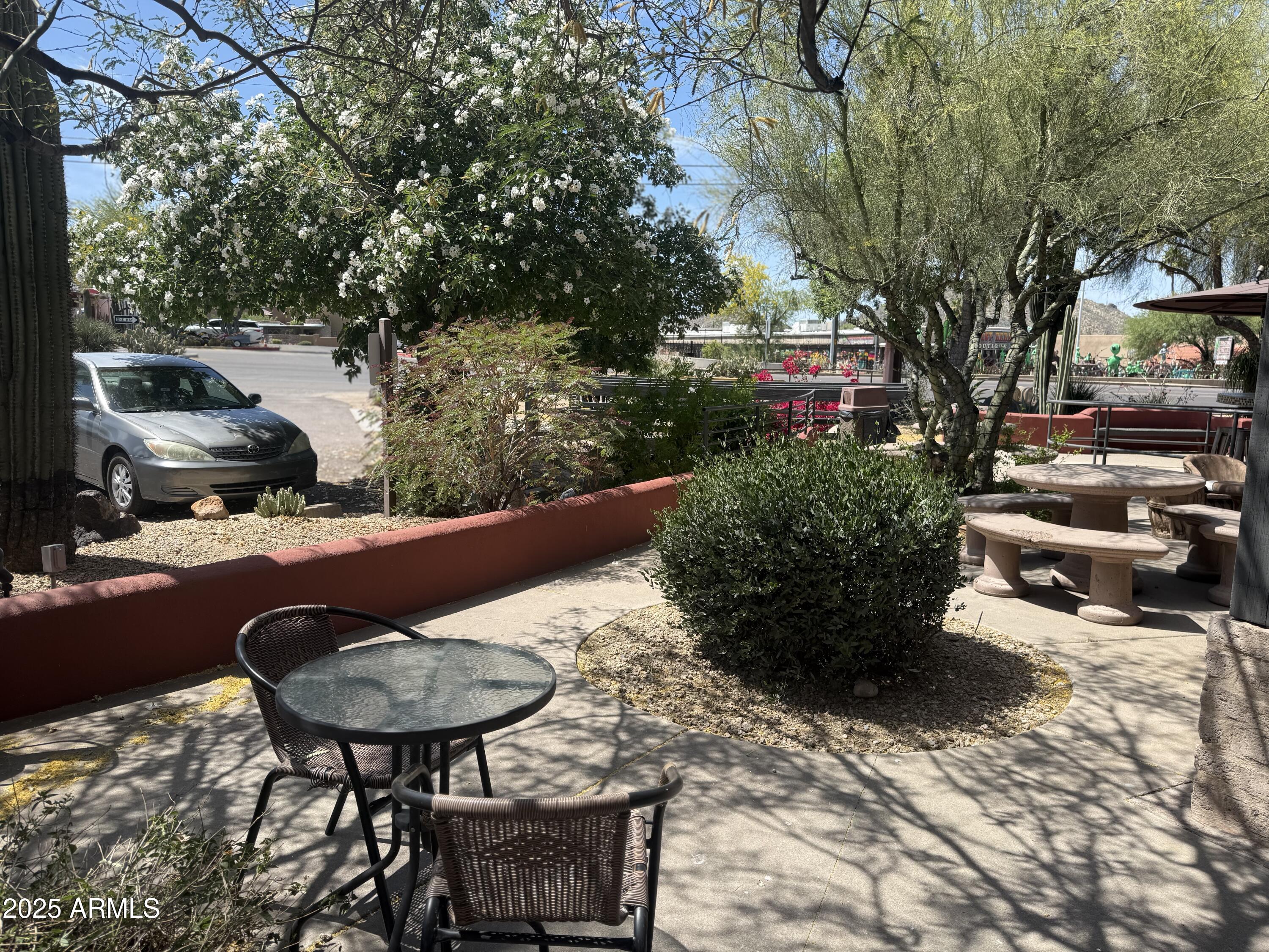 6130 E CAVE CREEK Road Unit: 3A&B