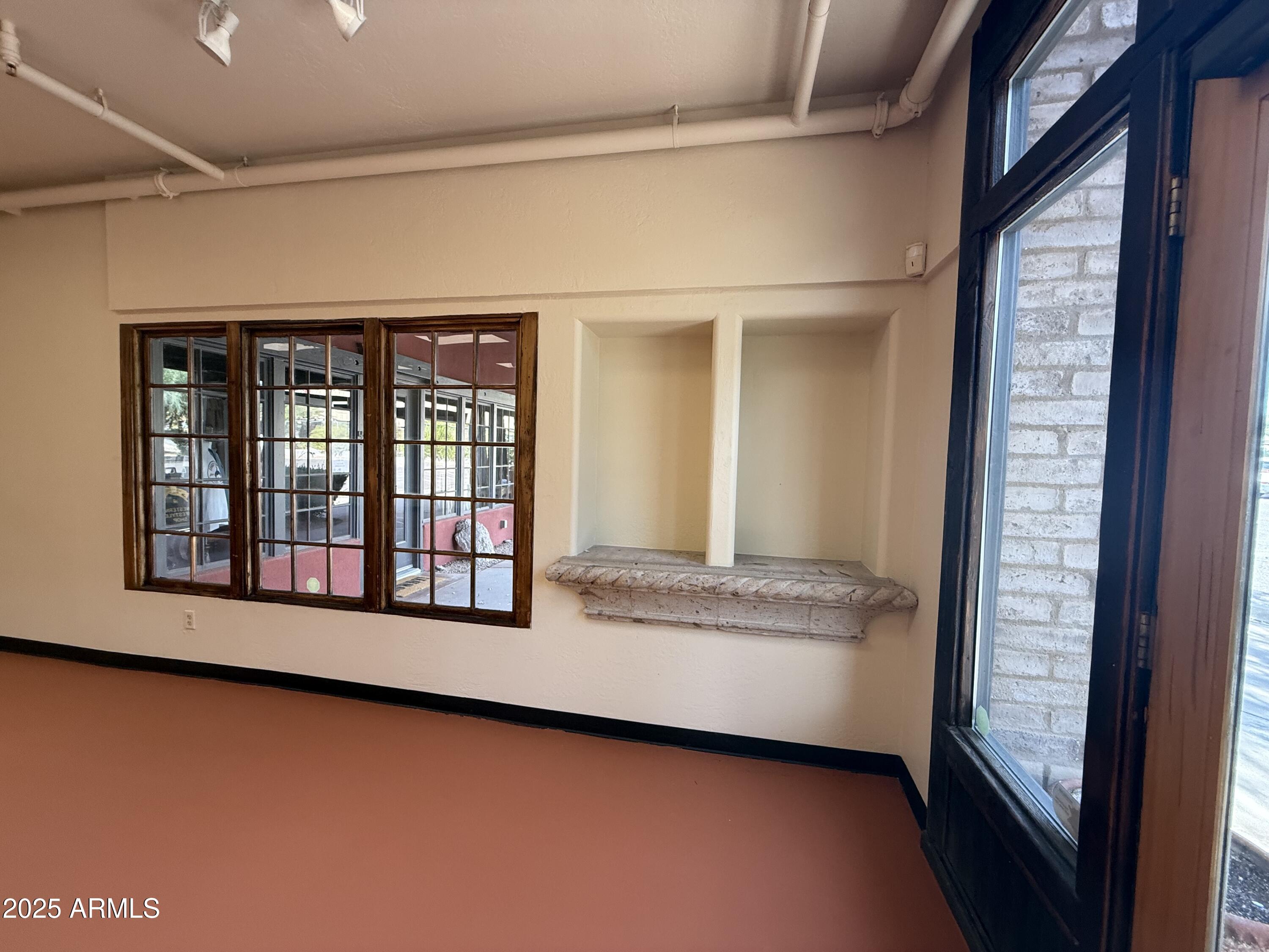 6130 E CAVE CREEK Road Unit: 3A&B