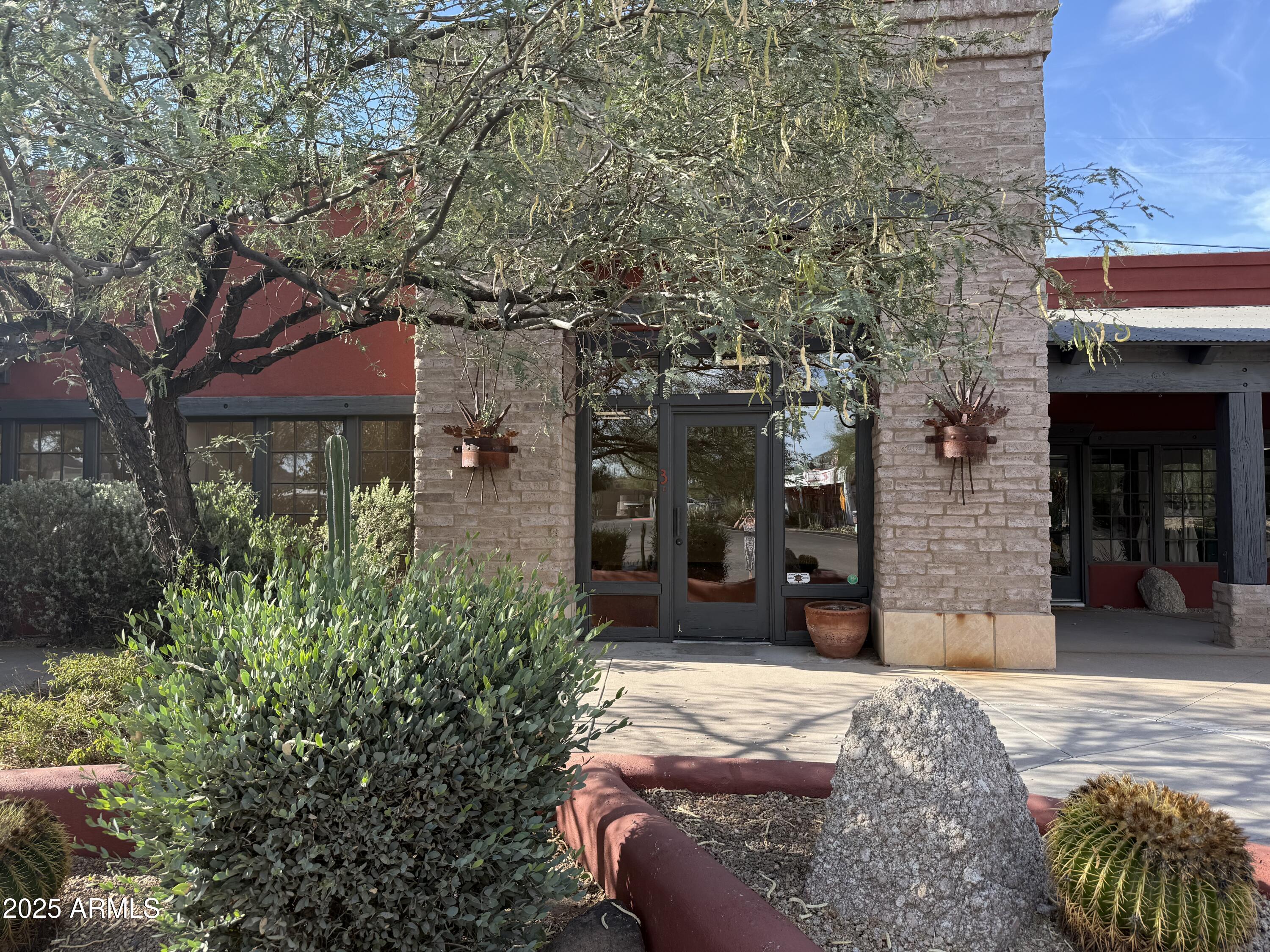 6130 E CAVE CREEK Road Unit: 3A&B