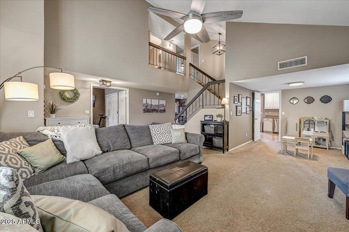 1542 W IMPALA Avenue