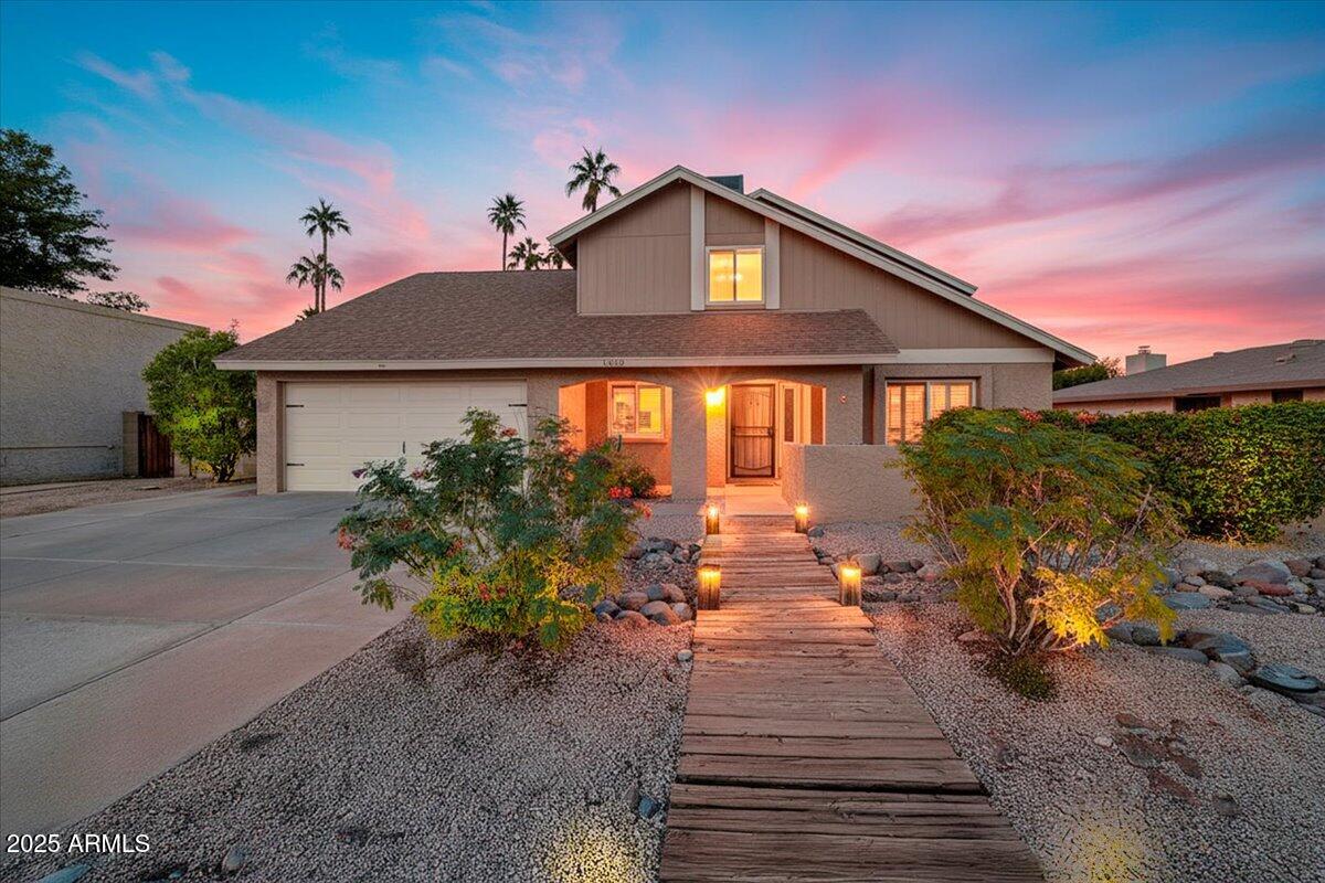 1542 W IMPALA Avenue