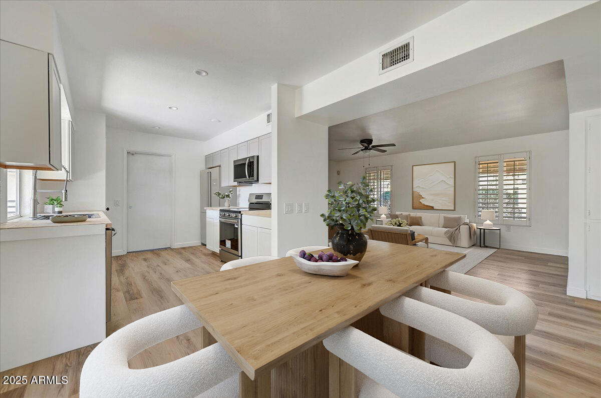 9711 W INDIAN HILLS Drive