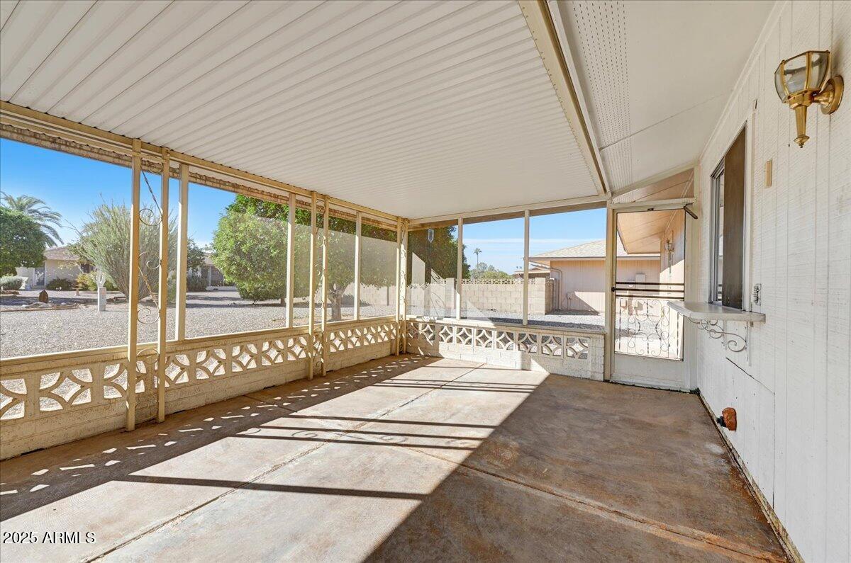 9711 W INDIAN HILLS Drive