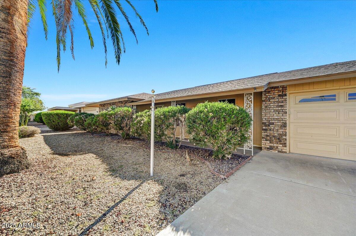 9711 W INDIAN HILLS Drive