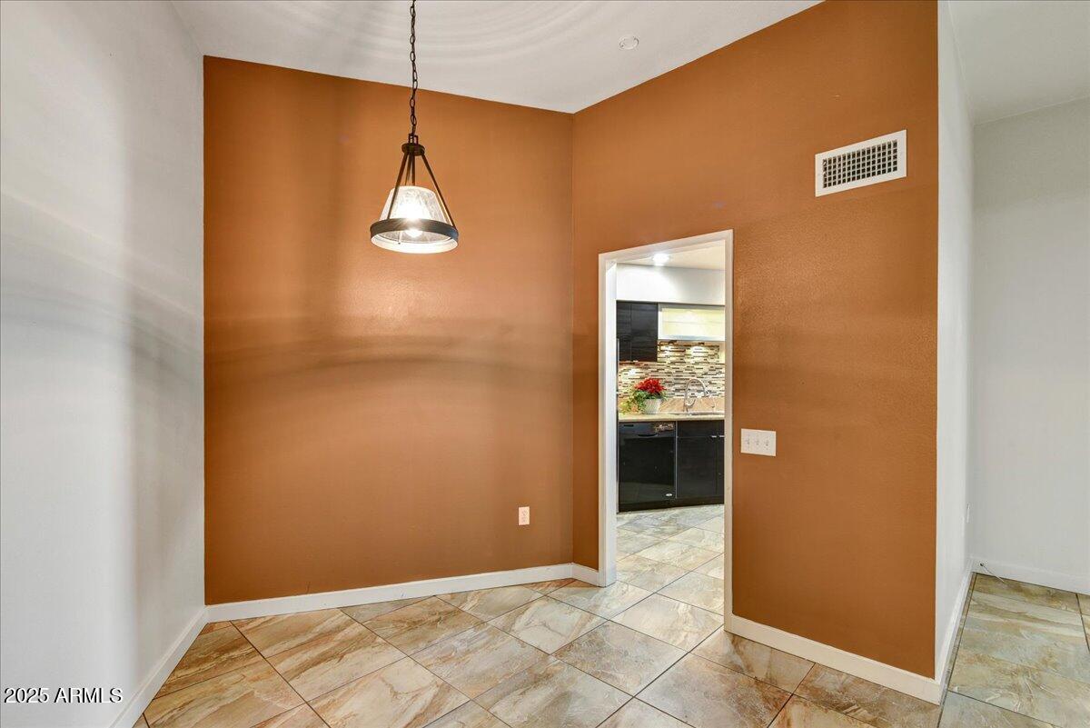 11061 W Coggins Drive