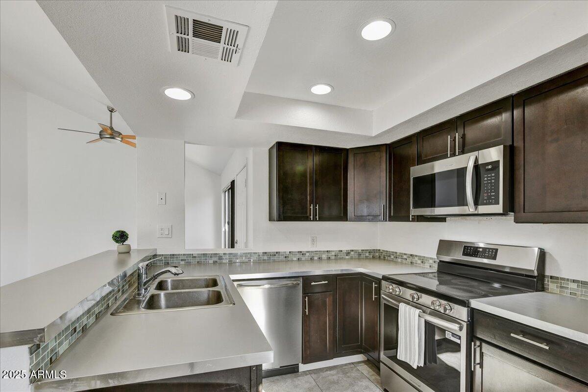 9221 N 59TH Avenue 218