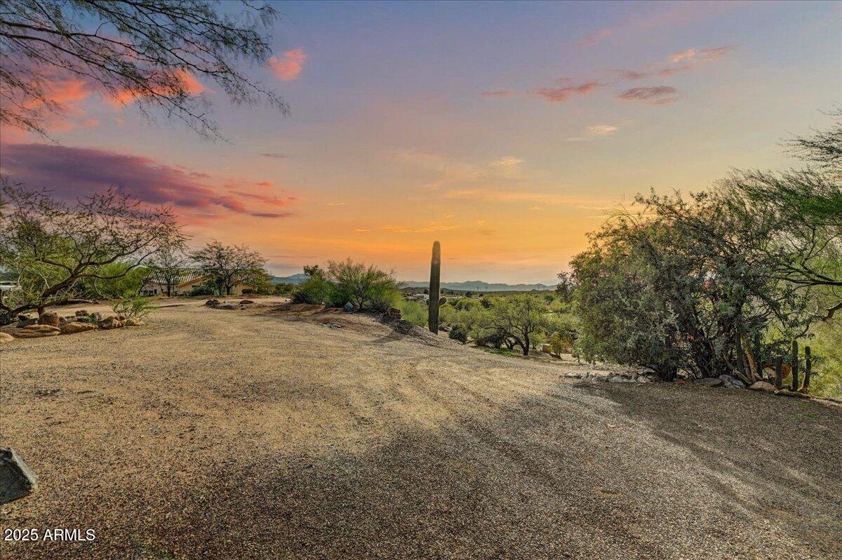 11702 E BLUE WASH Road
