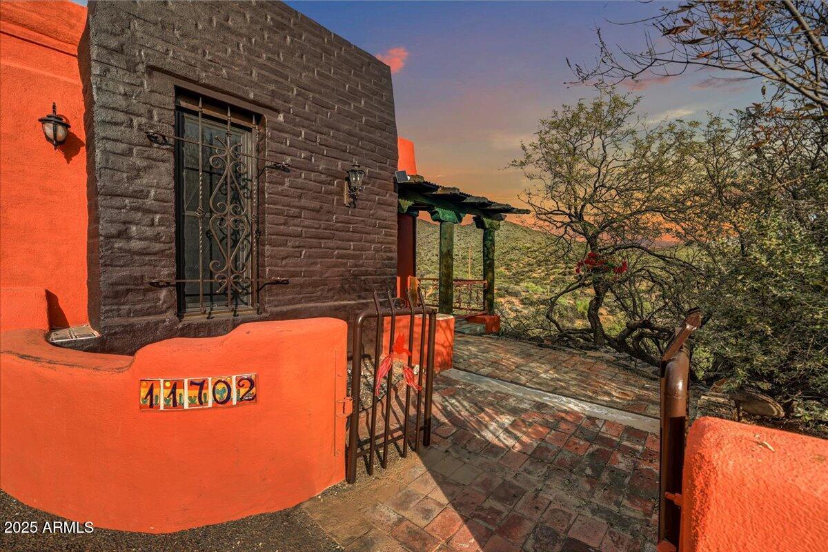 11702 E BLUE WASH Road